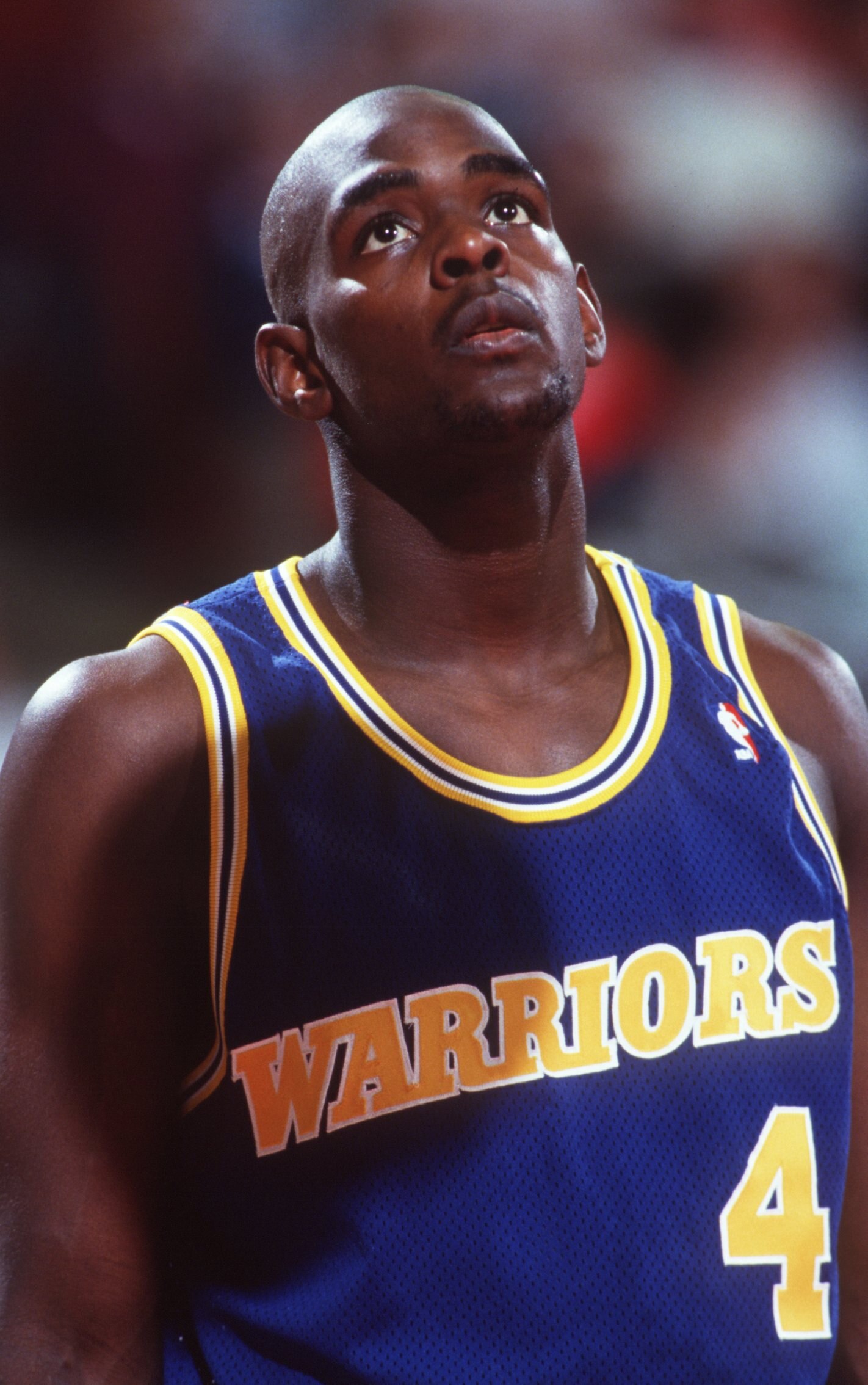 13 Nov 1993: FORWARD CHRIS WEBBER OF THE GOLDEN STATE WARRIORS ON THE COURT DURING A GAME AGAINST THE NUGGETS IN DENVER, COLORADO.