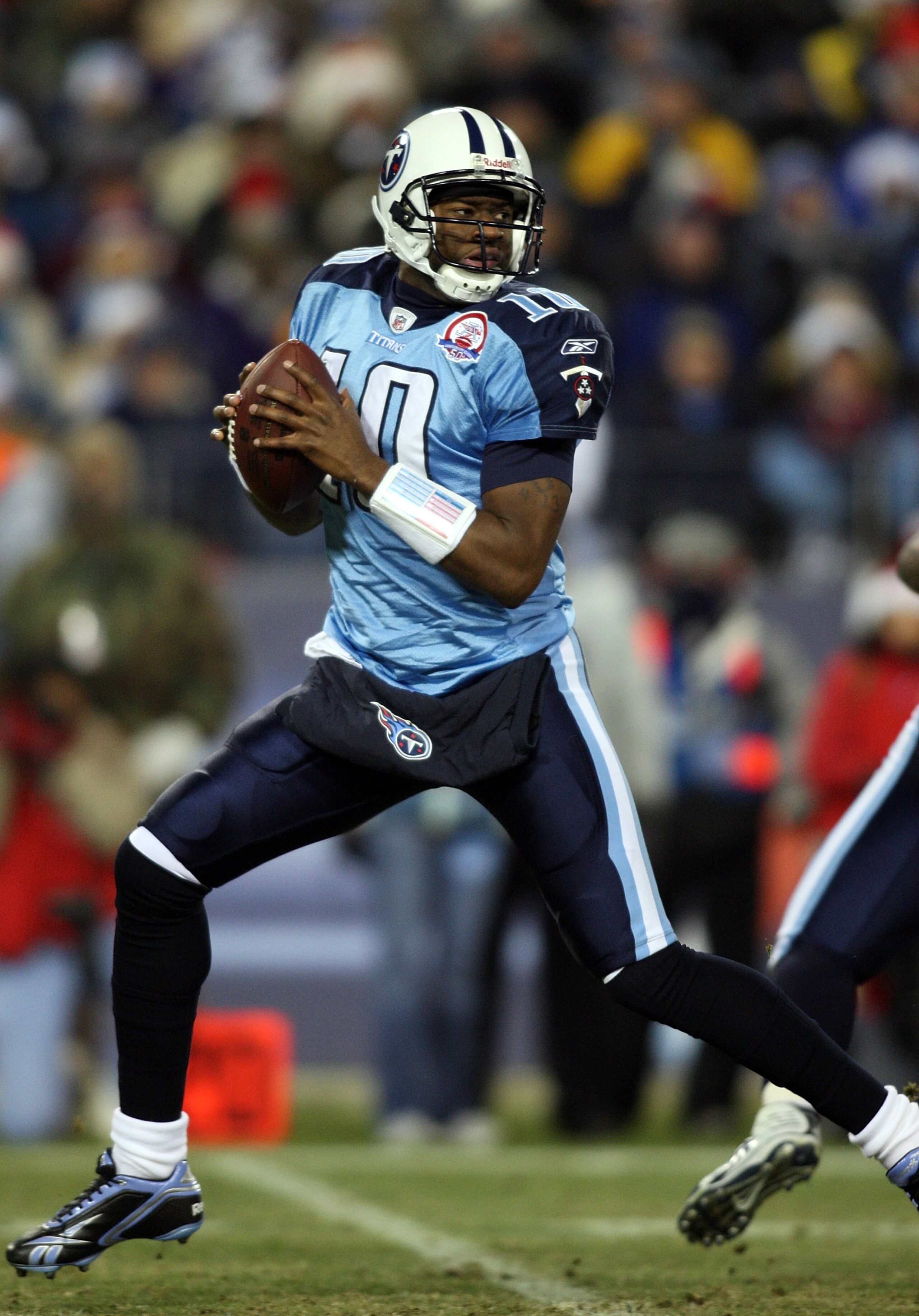 NASHVILLE, TN - DECEMBER 25: Vince Young #10 of the Tennessee Titans drops back to pass against the San Diego Chargers on December 25, 2009 at LP Field in Nashville, Tennessee. (Photo by Rex Brown/Getty Images)