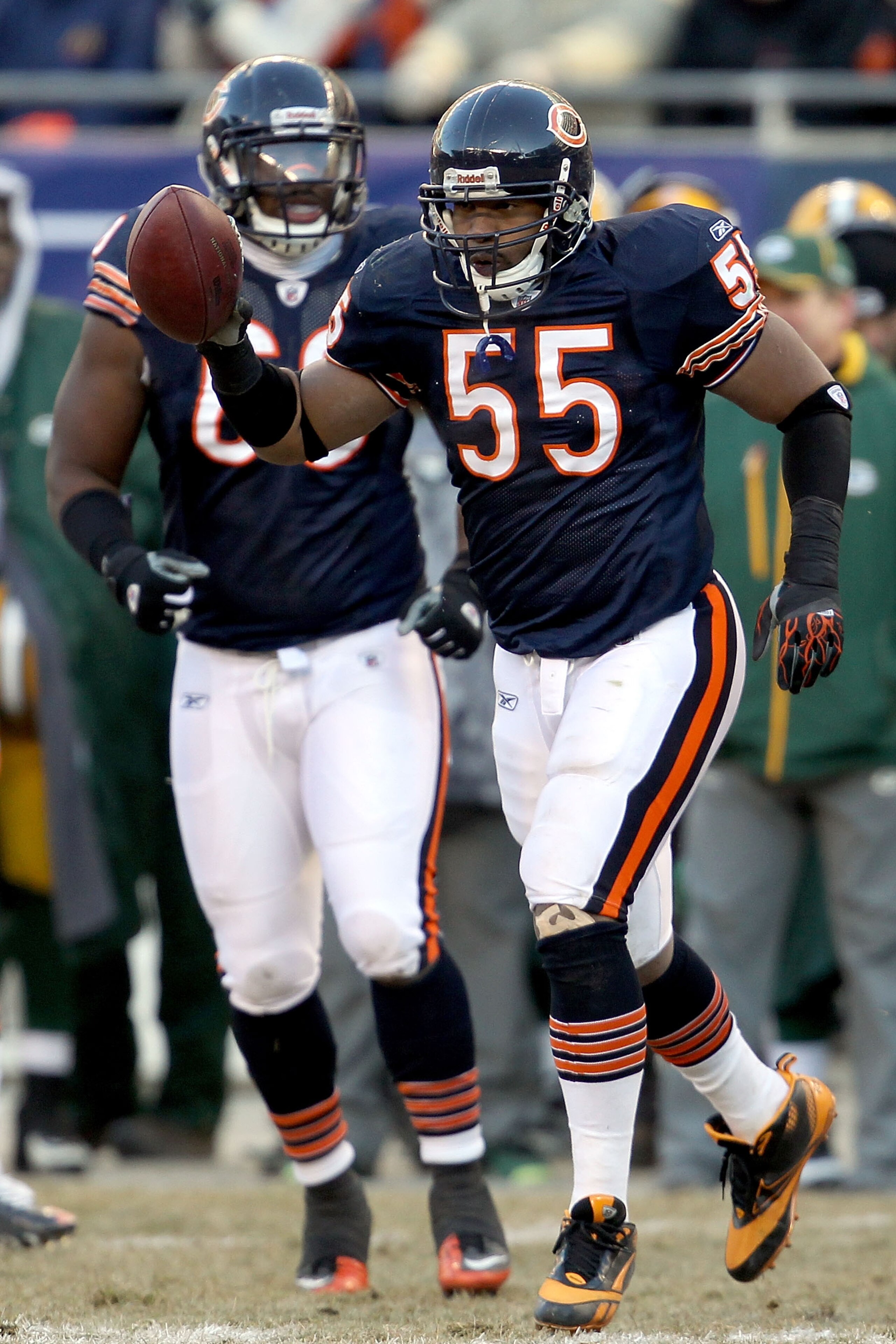 CHICAGO, IL - JANUARY 23:  Linebacker Lance Briggs #55 of the Chicago Bears reacts after an interception late in the second quarter against the Green Bay Packers in the NFC Championship Game at Soldier Field on January 23, 2011 in Chicago, Illinois.  (Pho
