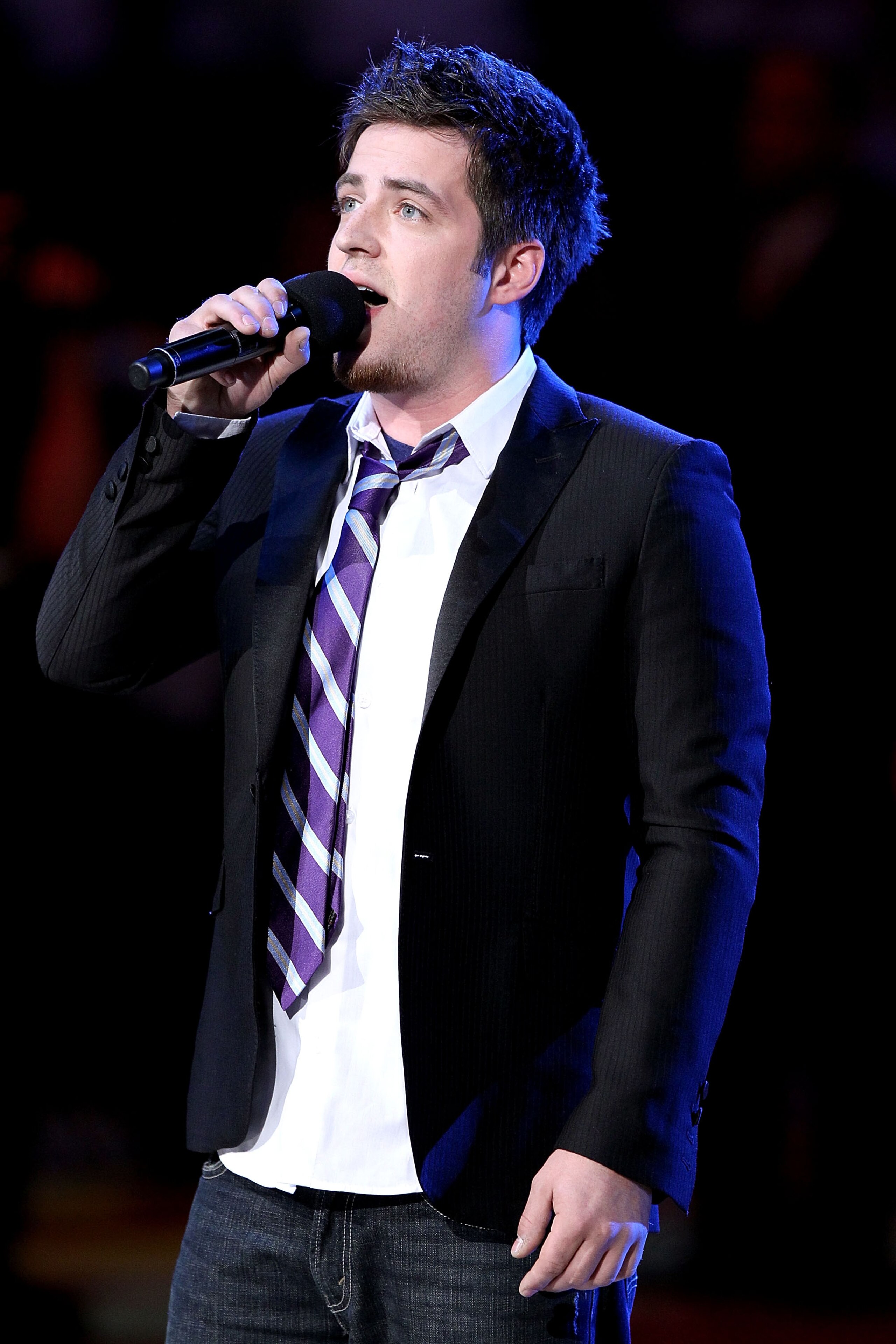 LOS ANGELES, CA - JUNE 06:  American Idol winner Lee DeWyze sings the National Anthem before Game Two of the 2010 NBA Finals betwen the Boston Celtics and the Los Angeles Lakers at Staples Center on June 6, 2010 in Los Angeles, California. NOTE TO USER: U