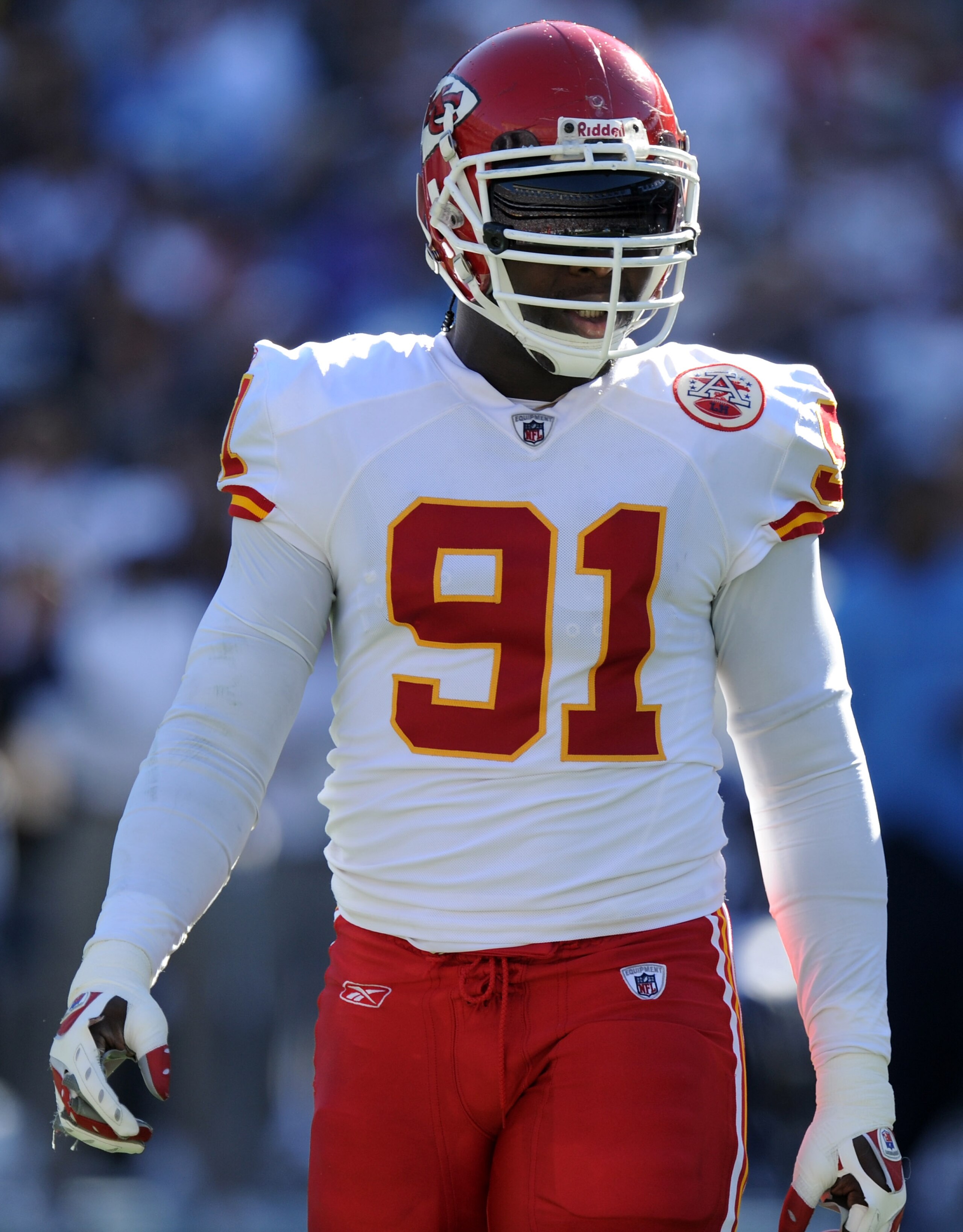 SAN DIEGO, CA - DECEMBER 12:  Tamba Hali #91 of the Kansas City Chiefs waits at the line of scrimmage against the San Diego Chargers at Qualcomm Stadium on December 12, 2010 in San Diego, California.  (Photo by Harry How/Getty Images)