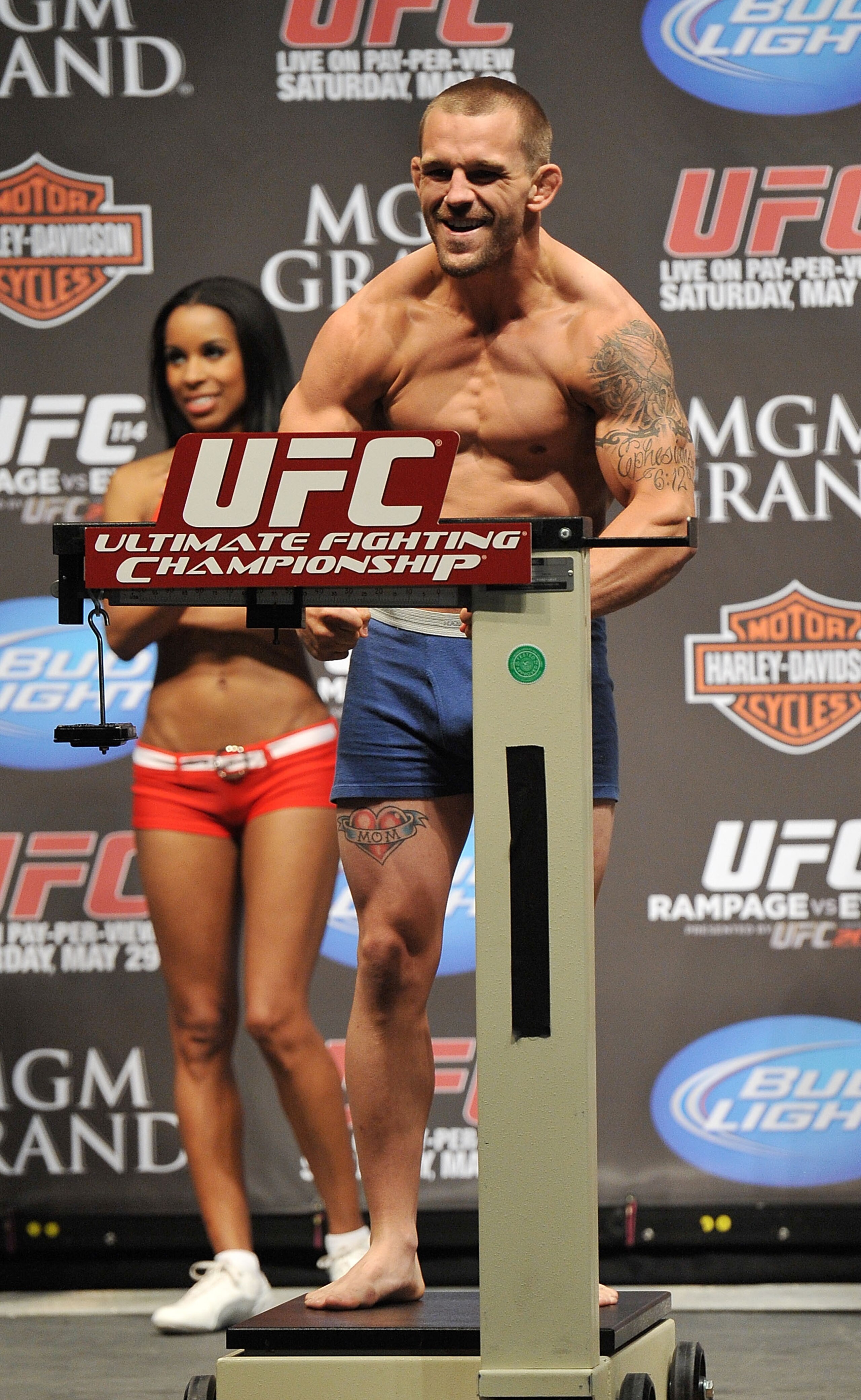 LAS VEGAS - MAY 28:  UFC fighter Waylon Lowe  weighs in for his fight against UFC fighter Melvin Guillard at UFC 114: Rampage versus Rashad at the Mandalay Bay Hotel on May 28, 2010 in Las Vegas, Nevada.  (Photo by Jon Kopaloff/Getty Images)