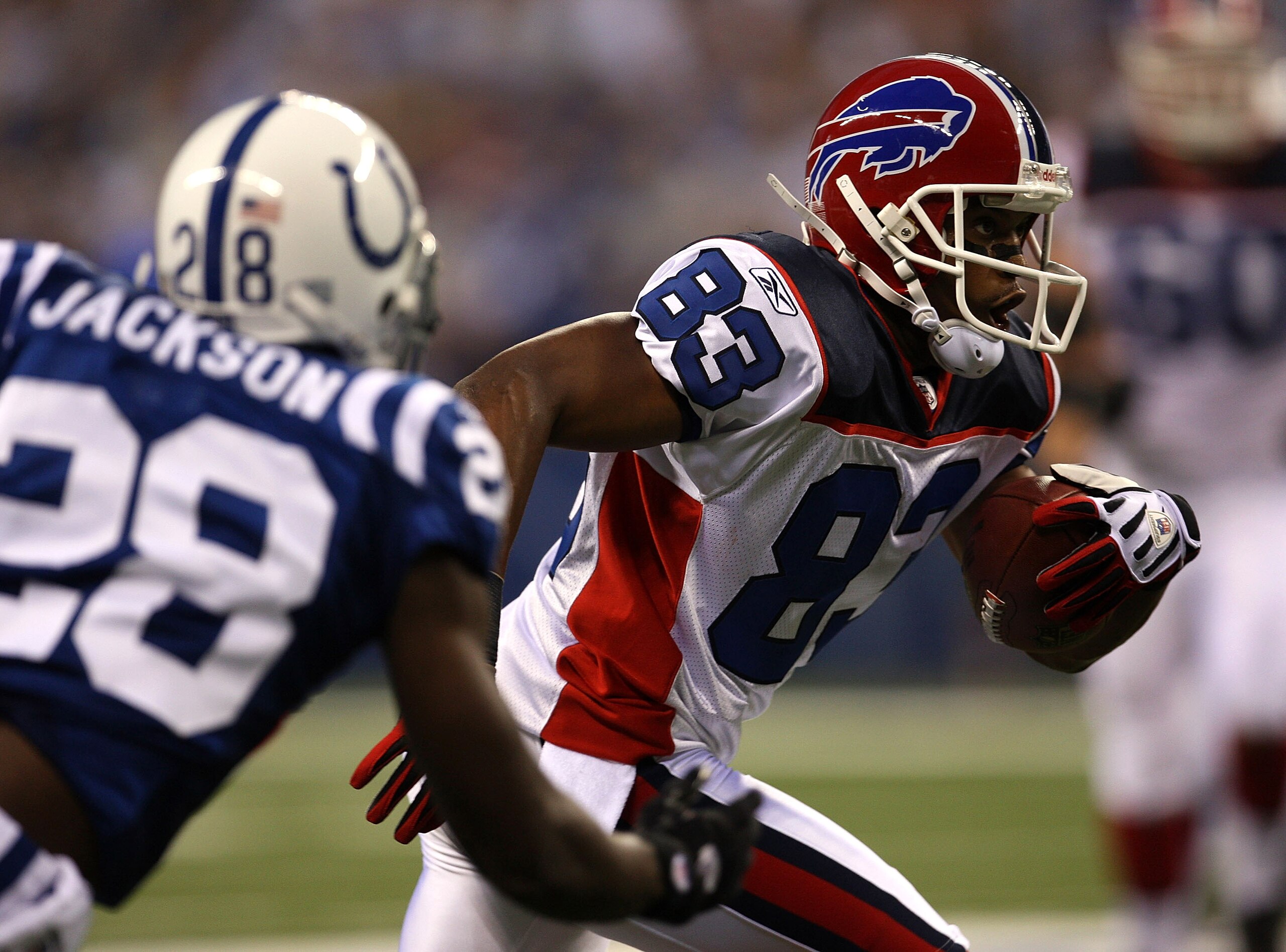 INDIANAPOLIS - AUGUST 24: Lee Evans #83 of the Buffalo Bills breaks away from Marlin Jackosn #28 of the Indianapolis Colts on August 24, 2008 at Lucas Oil Stadium in Indianapolis, Indiana. (Photo by Jonathan Daniel/Getty Images)