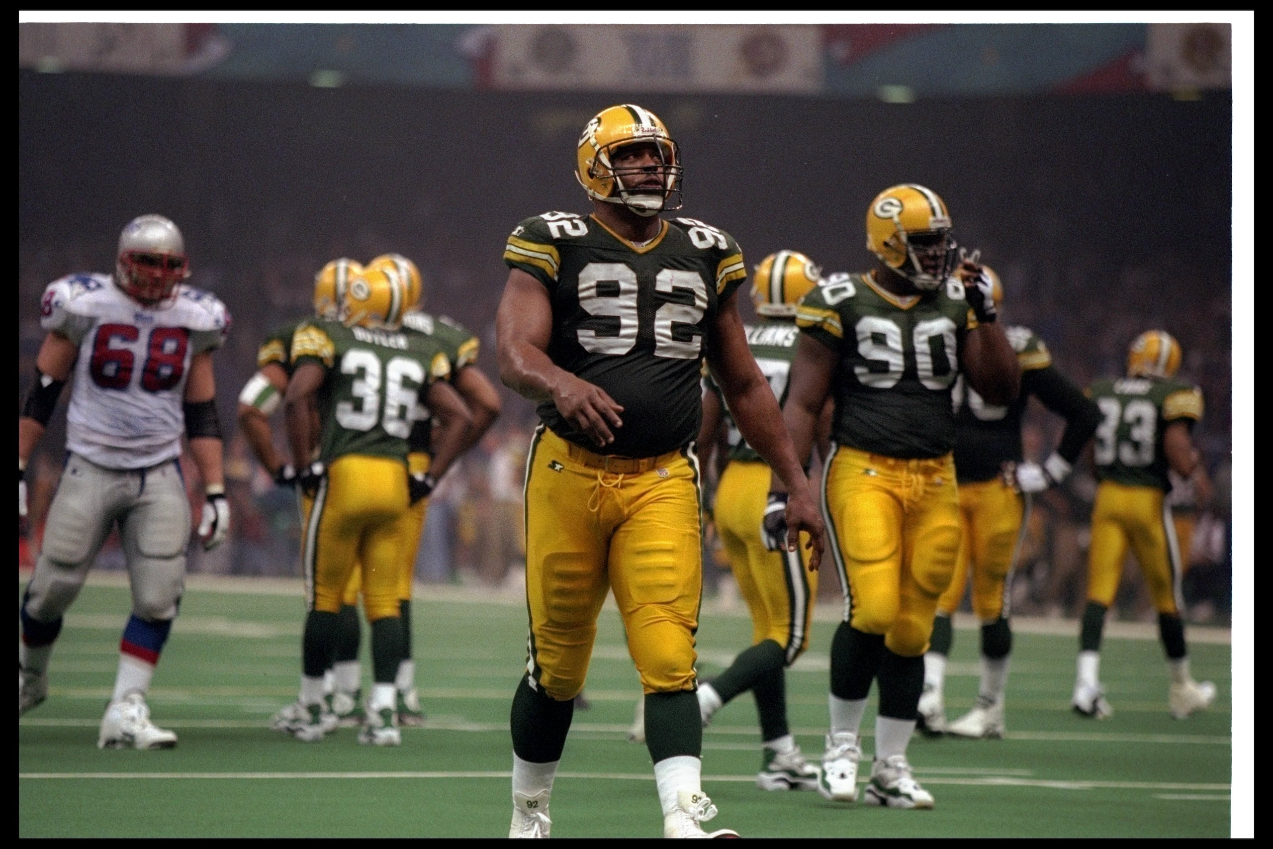26 Jan 1997:  Defensive lineman Reggie White of the Green Bay Packers looks on during Super Bowl XXXI against the New England Patriots at the Superdome in New Orleans, Louisiana.  The Packers won the game, 35-21. Mandatory Credit: Al Bello  /Allsport