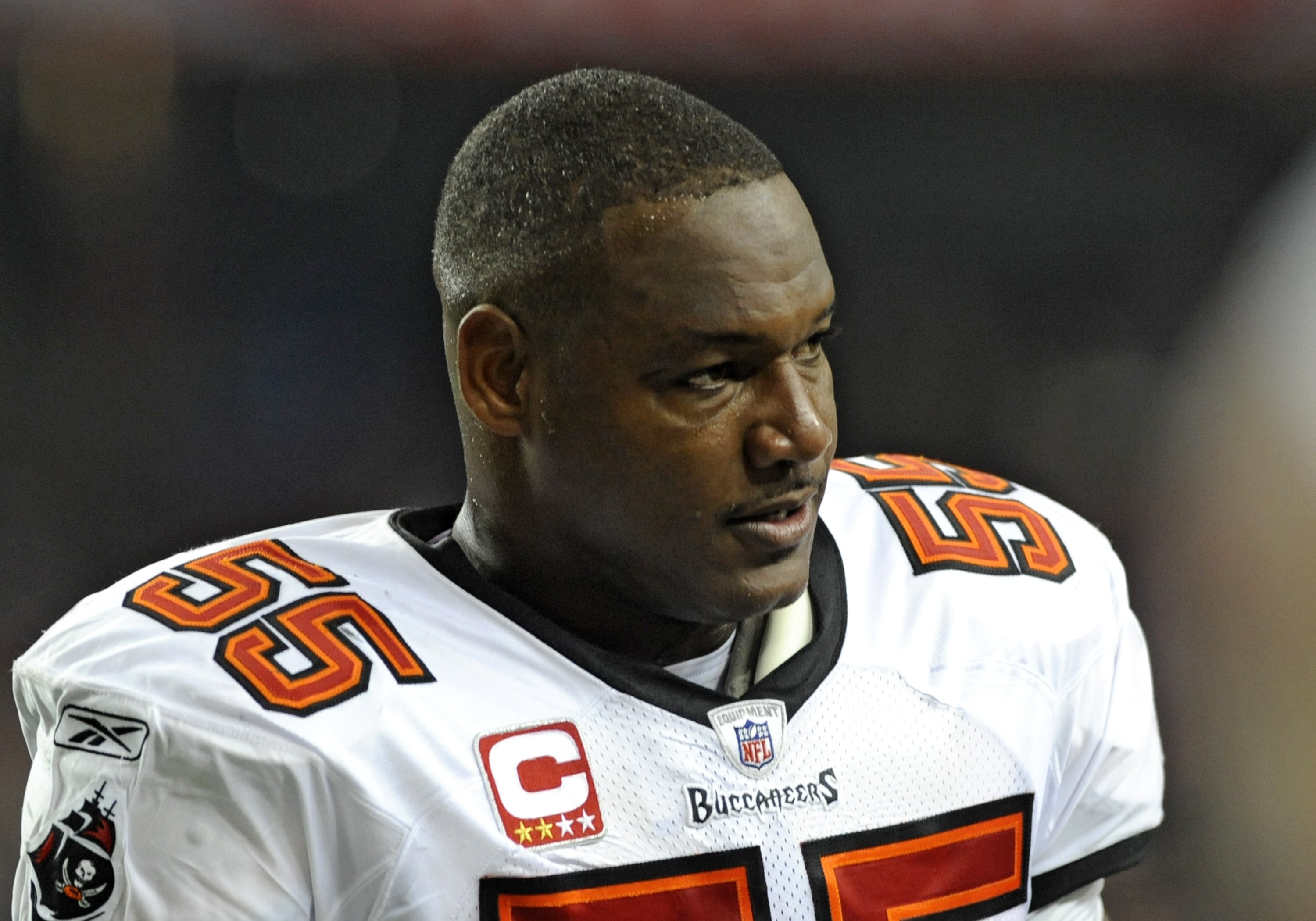 ATLANTA - DECEMBER 14: Linebacker Derrick Brooks #55 of the Tampa Bay Buccaneers watches play against the Atlanta Falcons at the Georgia Dome on December 14, 2008 in Atlanta, Georgia.  (Photo by Al Messerschmidt/Getty Images)
