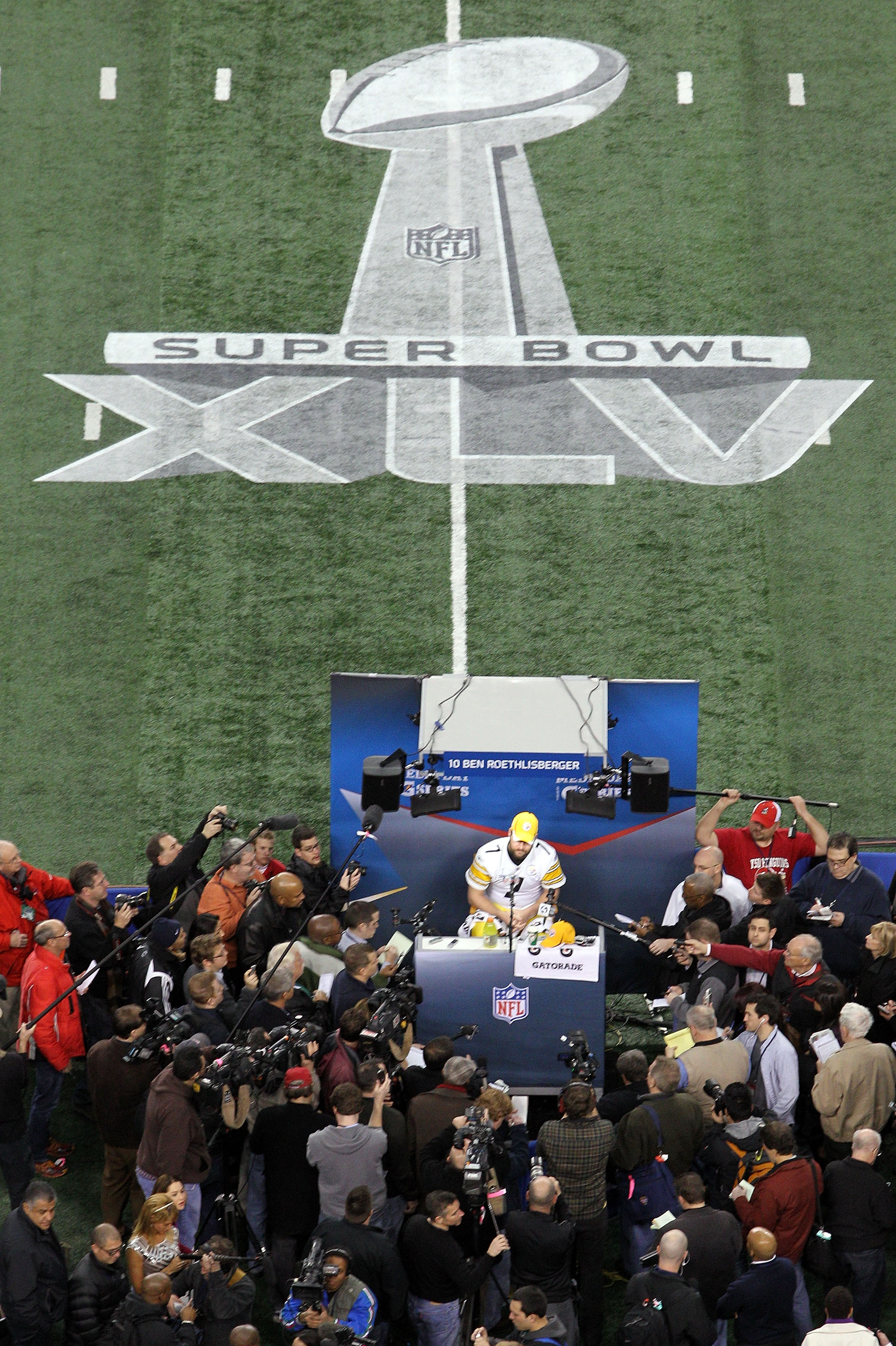 Pittsburgh Steelers head coach Mike Tomlin watches the replay as the  Pittsburgh Steelers face the Arizona Cardinals in Super Bowl XLIII at  Raymond James Stadium in Tampa, Florida, Sunday, February 1, 2009. (