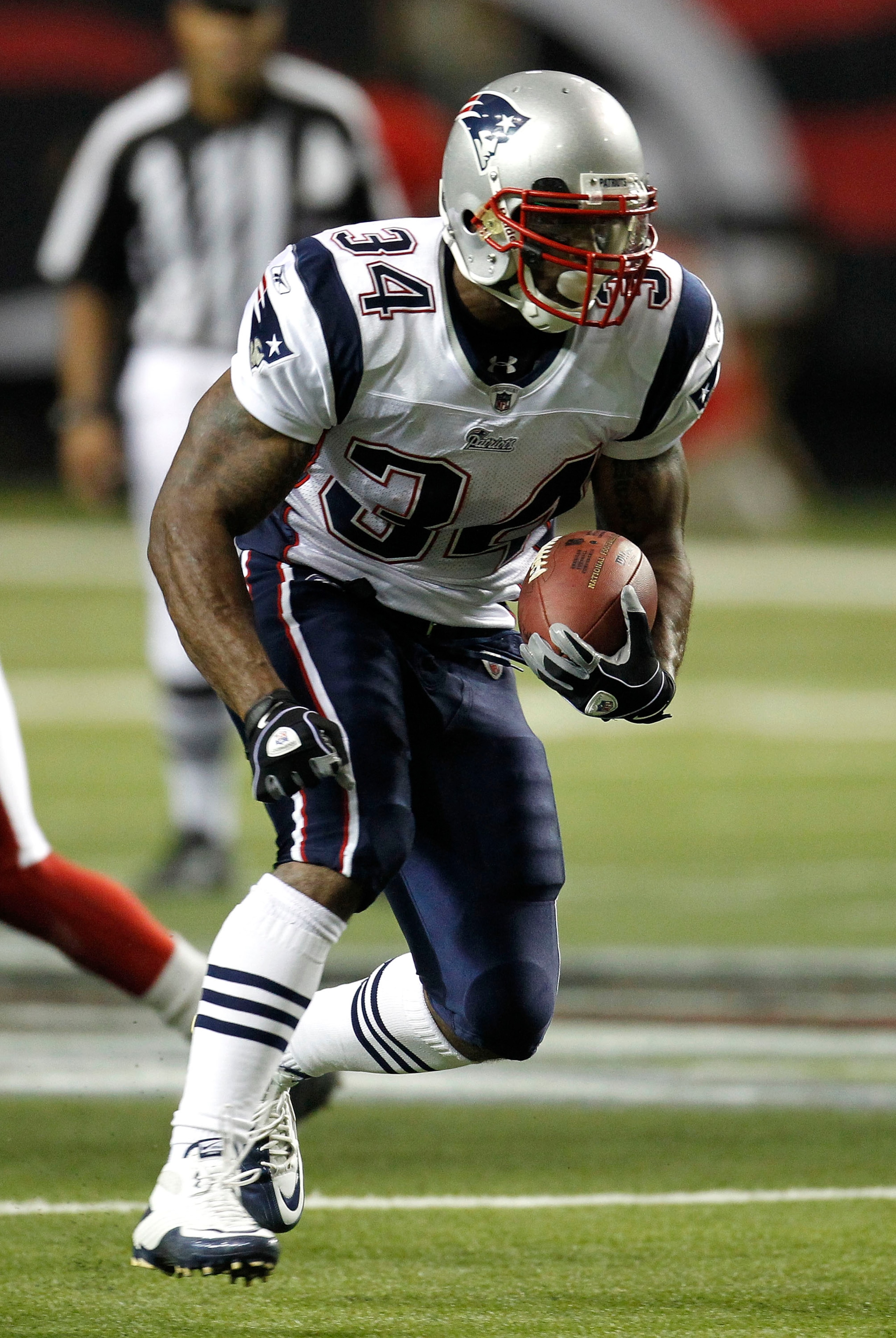 ATLANTA - AUGUST 19: Running Sammy Morris #34 of the New England Patriots runs with the ball during the preseason game against the Atlanta Falcons at the Georgia Dome on August 19, 2010 in Atlanta, Georgia. The Patriots beat the Falcons 28-10. (Photo b ATLANTA - AUGUST 19: Running Sammy Morris #34 of the New England Patriots runs with the ball during the preseason game against the Atlanta Falcons at the Georgia Dome on August 19, 2010 in Atlanta, Georgia. The Patriots beat the Falcons 28-10. (Photo b