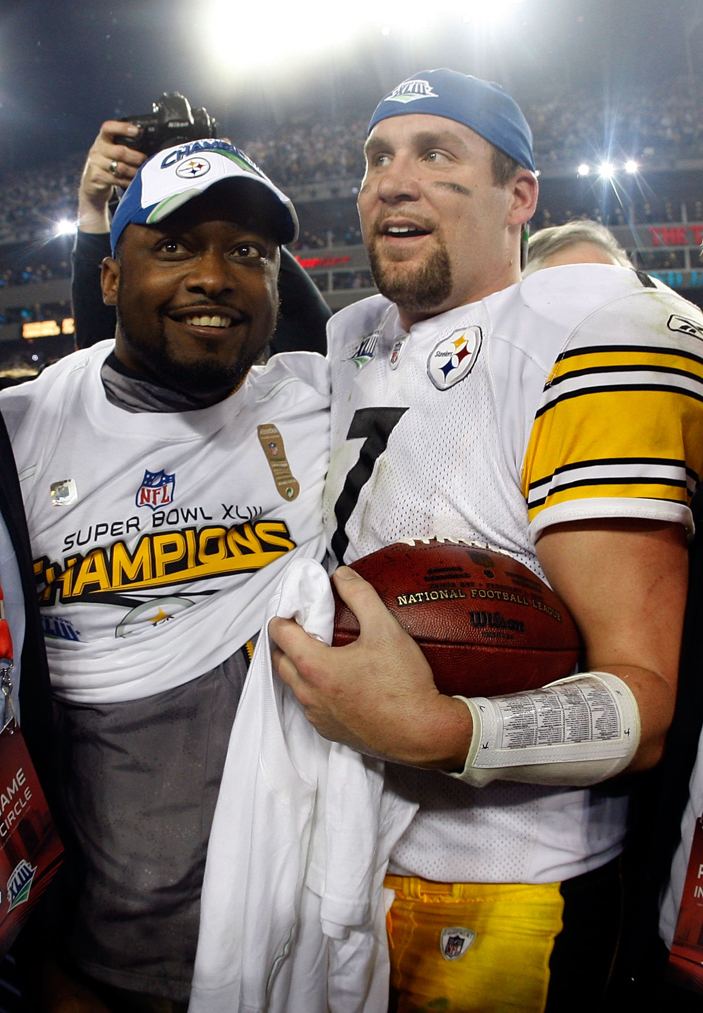 Super Bowl XLV: Steelers Nation vs. Cheesehead America 