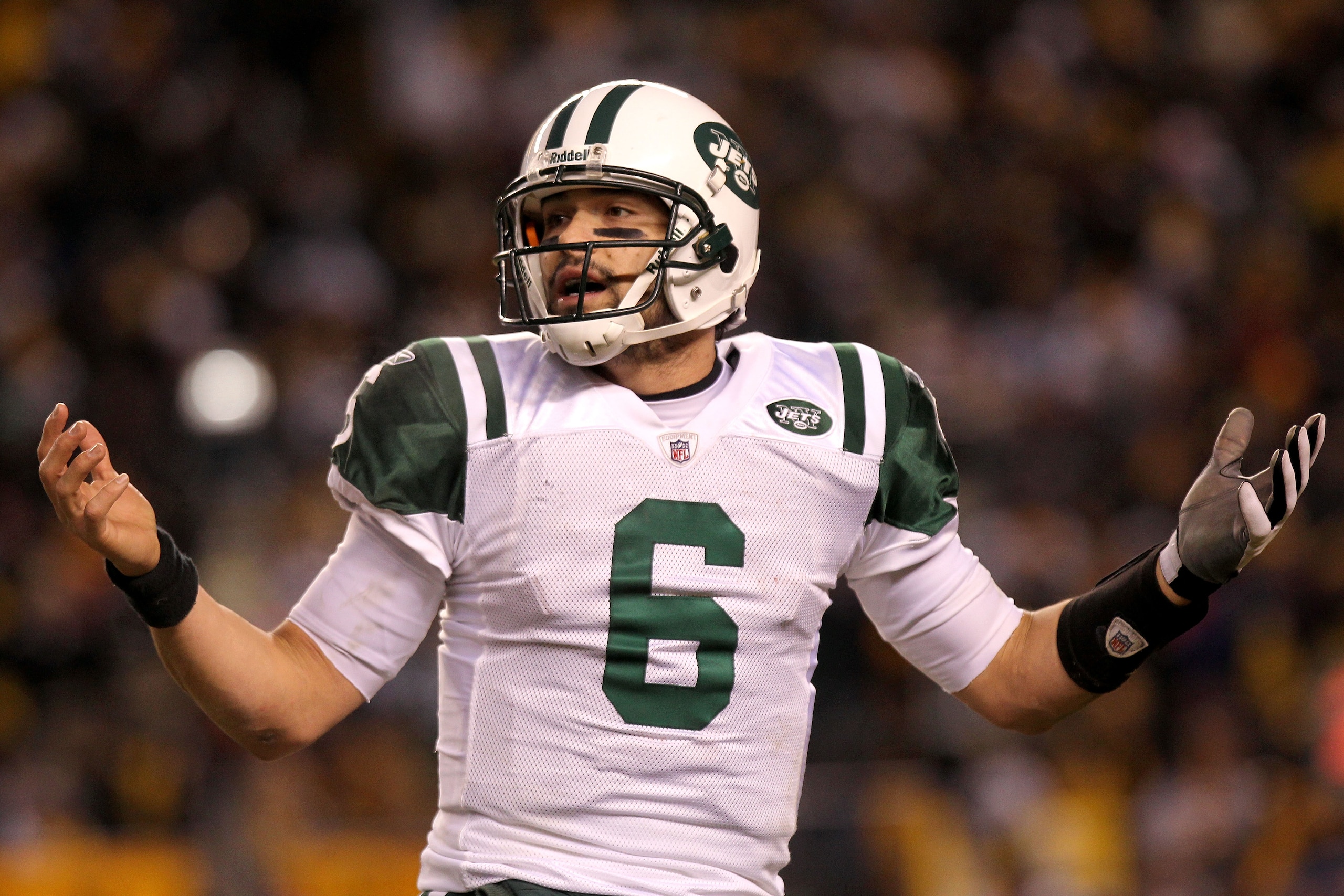 PITTSBURGH, PA - JANUARY 23:  Mark Sanchez #6 of the New York Jets reacts during their 2011 AFC Championship game against the Pittsburgh Steelers at Heinz Field on January 23, 2011 in Pittsburgh, Pennsylvania.  (Photo by Nick Laham/Getty Images)