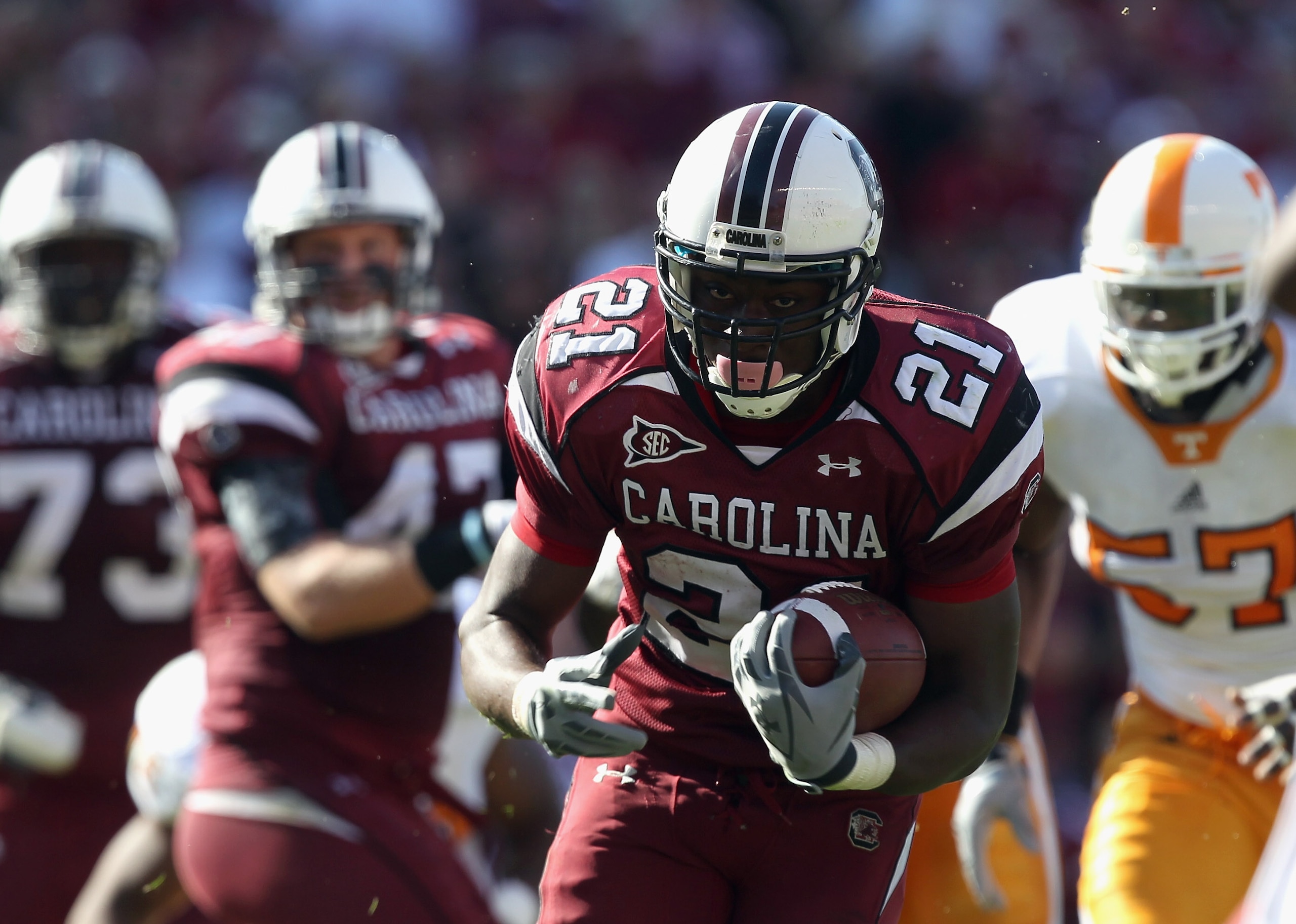 COLUMBIA, SC - OCTOBER 30: Marcus Lattimore #21 of the South Carolina Gamecocks runs with the ball against the Tennessee Volunteers during their game at Williams-Brice Stadium on October 30, 2010 in Columbia, South Carolina. (Photo by Streeter Lecka/Get COLUMBIA, SC - OCTOBER 30: Marcus Lattimore #21 of the South Carolina Gamecocks runs with the ball against the Tennessee Volunteers during their game at Williams-Brice Stadium on October 30, 2010 in Columbia, South Carolina. (Photo by Streeter Lecka/Get