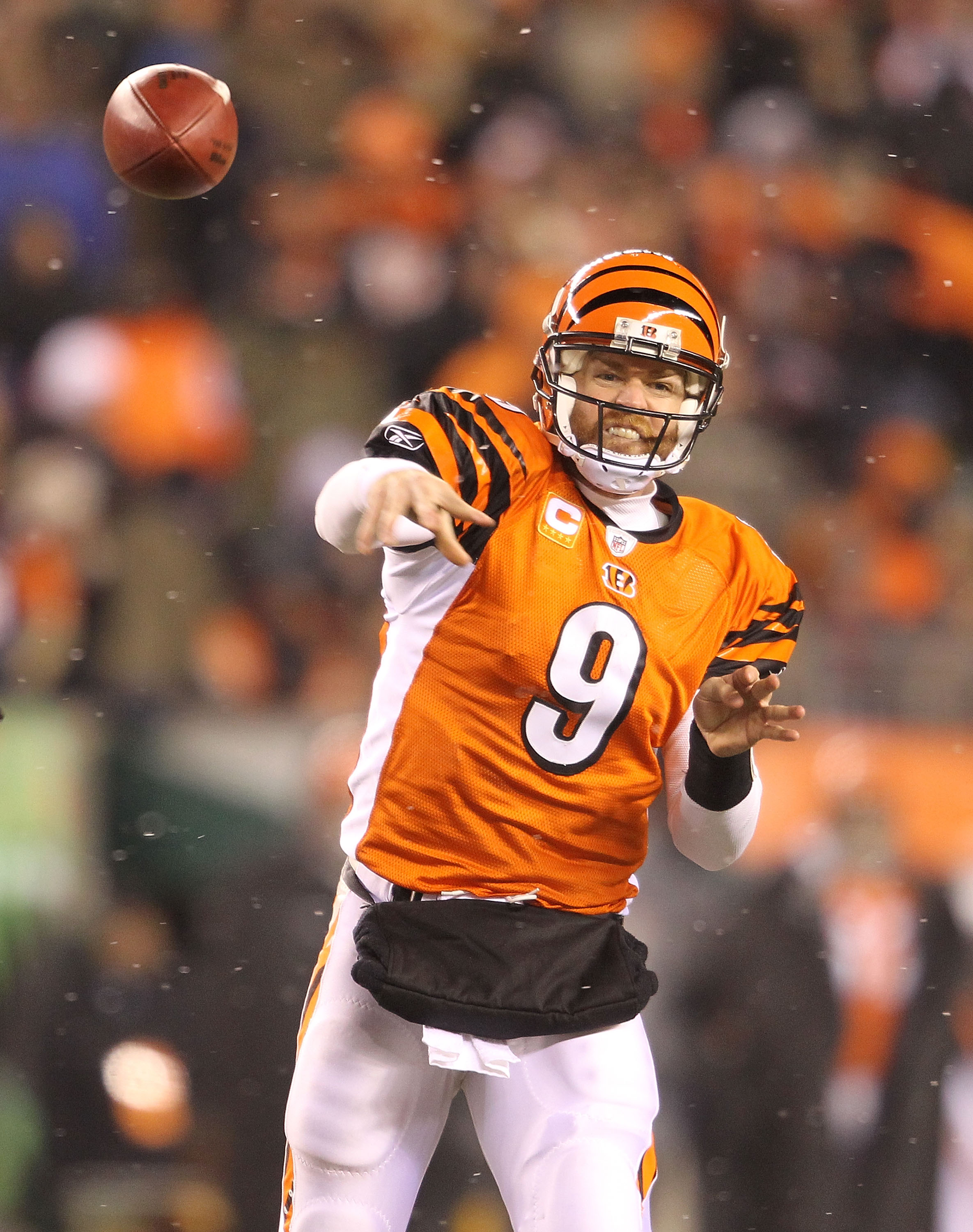 CINCINNATI - DECEMBER 26:  Carson Palmer #9 of the Cincinnati Bengals throws a pass during the NFL game against the San Diego Chargers at Paul Brown Stadium on December 26, 2010 in Cincinnati, Ohio. The Bengals 34-20.  (Photo by Andy Lyons/Getty Images)