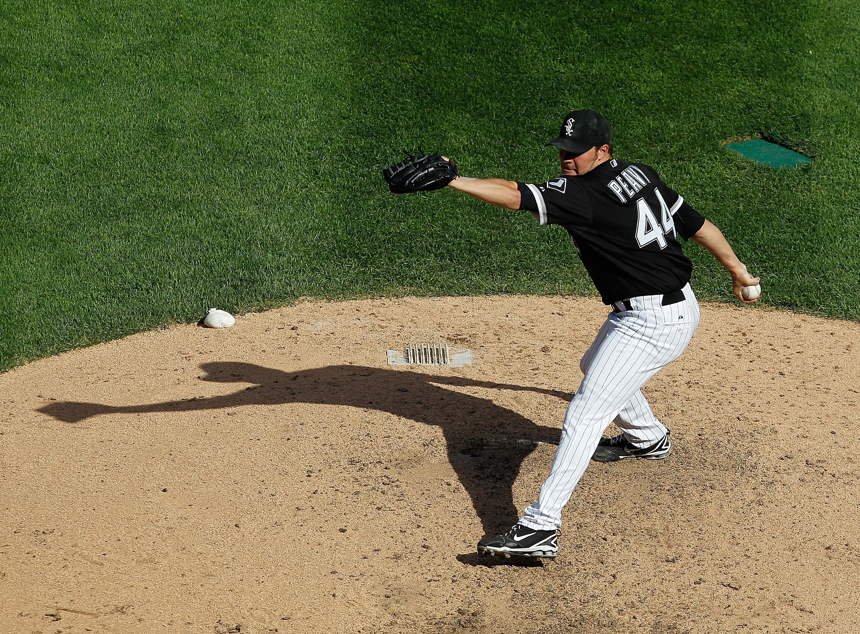CHICAGO - JUNE 25: Starting pitcher Jake Peavy #44 of the Chicago White Sox delivers the ball against the Chicago Cubs at U.S. Cellular Field on June 25, 2010 in Chicago, Illinois. The White Sox defeated the Cubs 6-0. (Photo by Jonathan Daniel/Getty Image