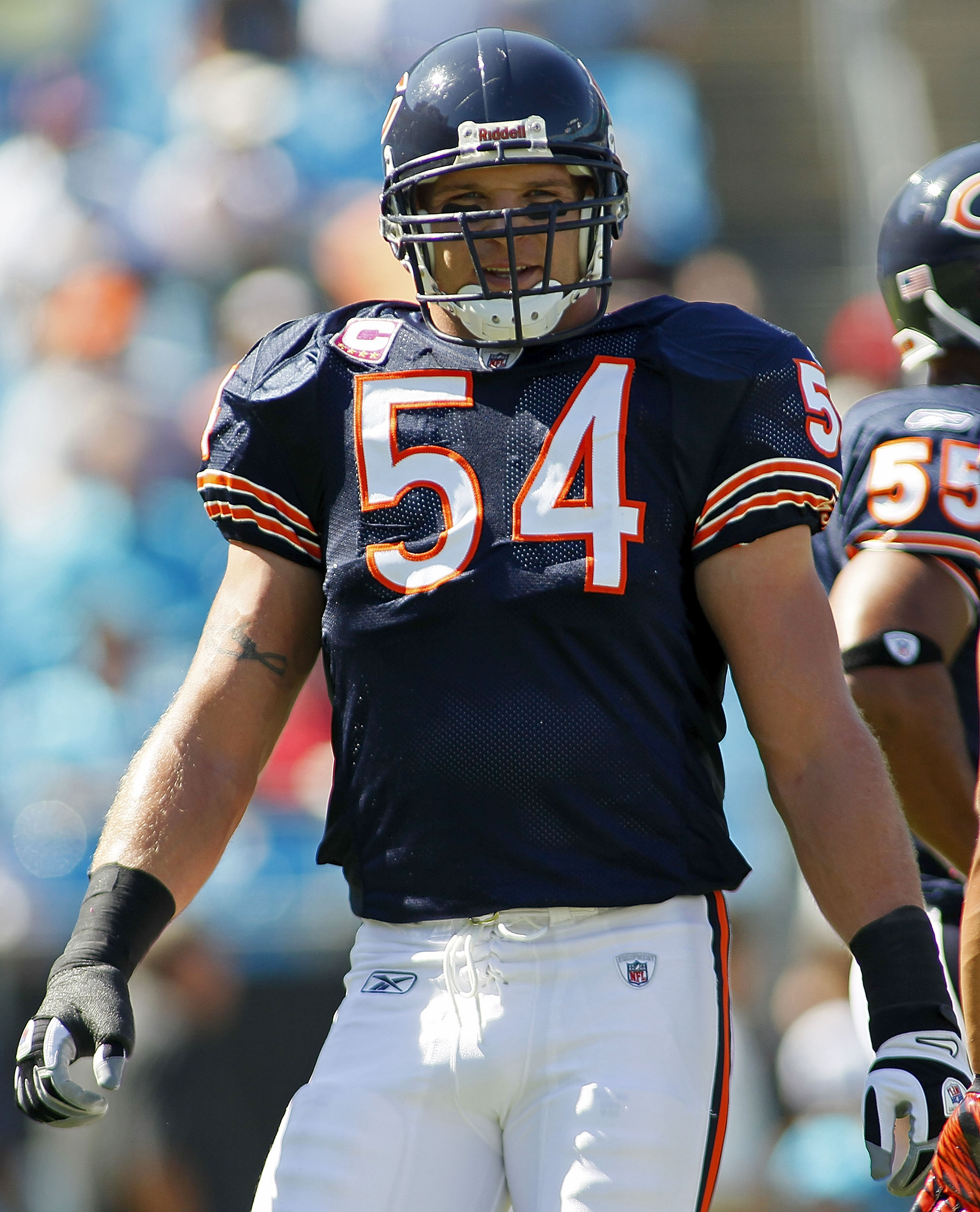 Chicago Bears: Brian Urlacher is underrated on the Top-100 Bears list