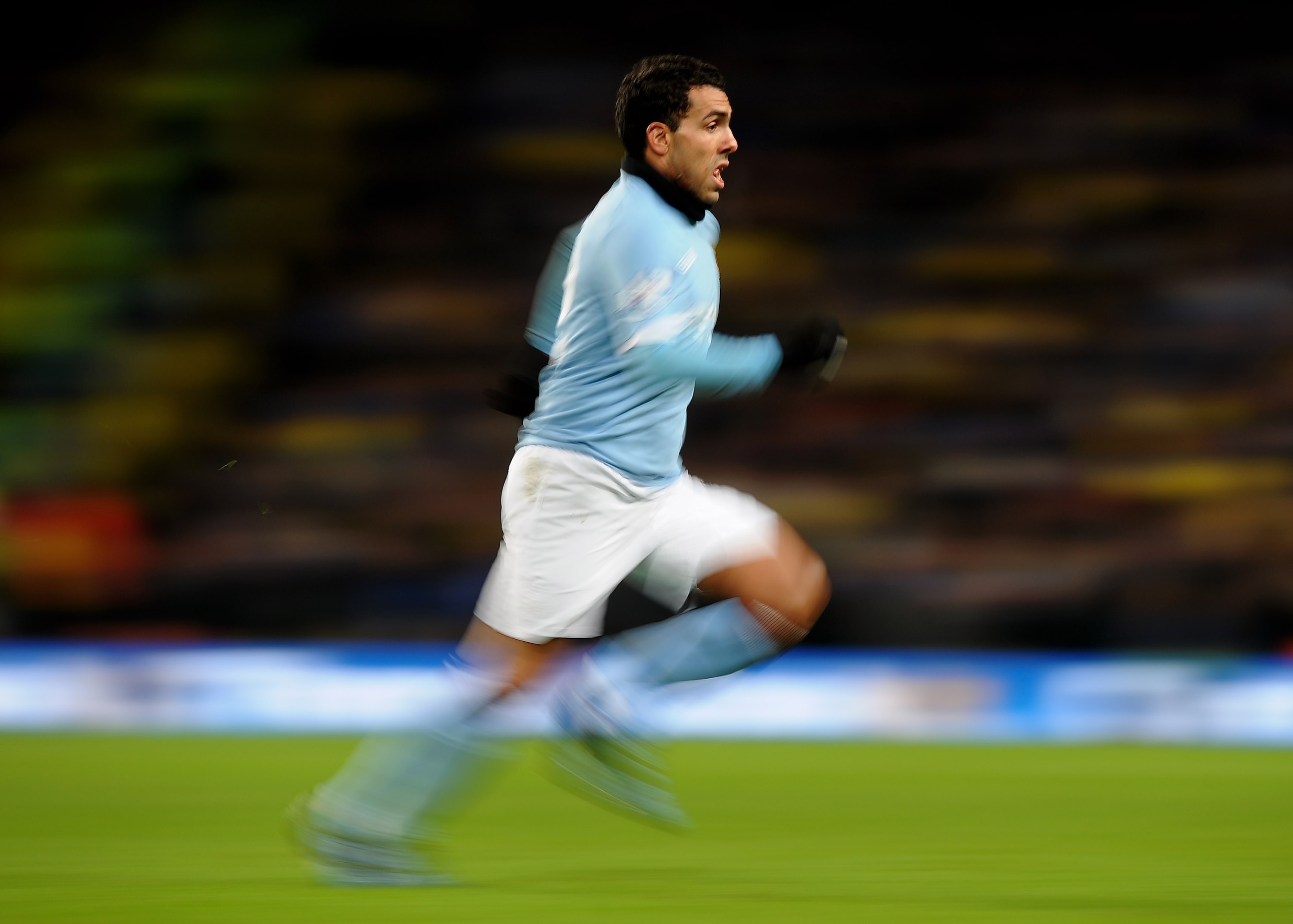 MANCHESTER, ENGLAND - JANUARY 18:  Carlos Tevez of Manchester City in action during the FA Cup sponsored by E.On Third Round Replay match between Manchester City and Leicester City at the City of Manchester Stadium on January 18, 2011 in Manchester, Engla