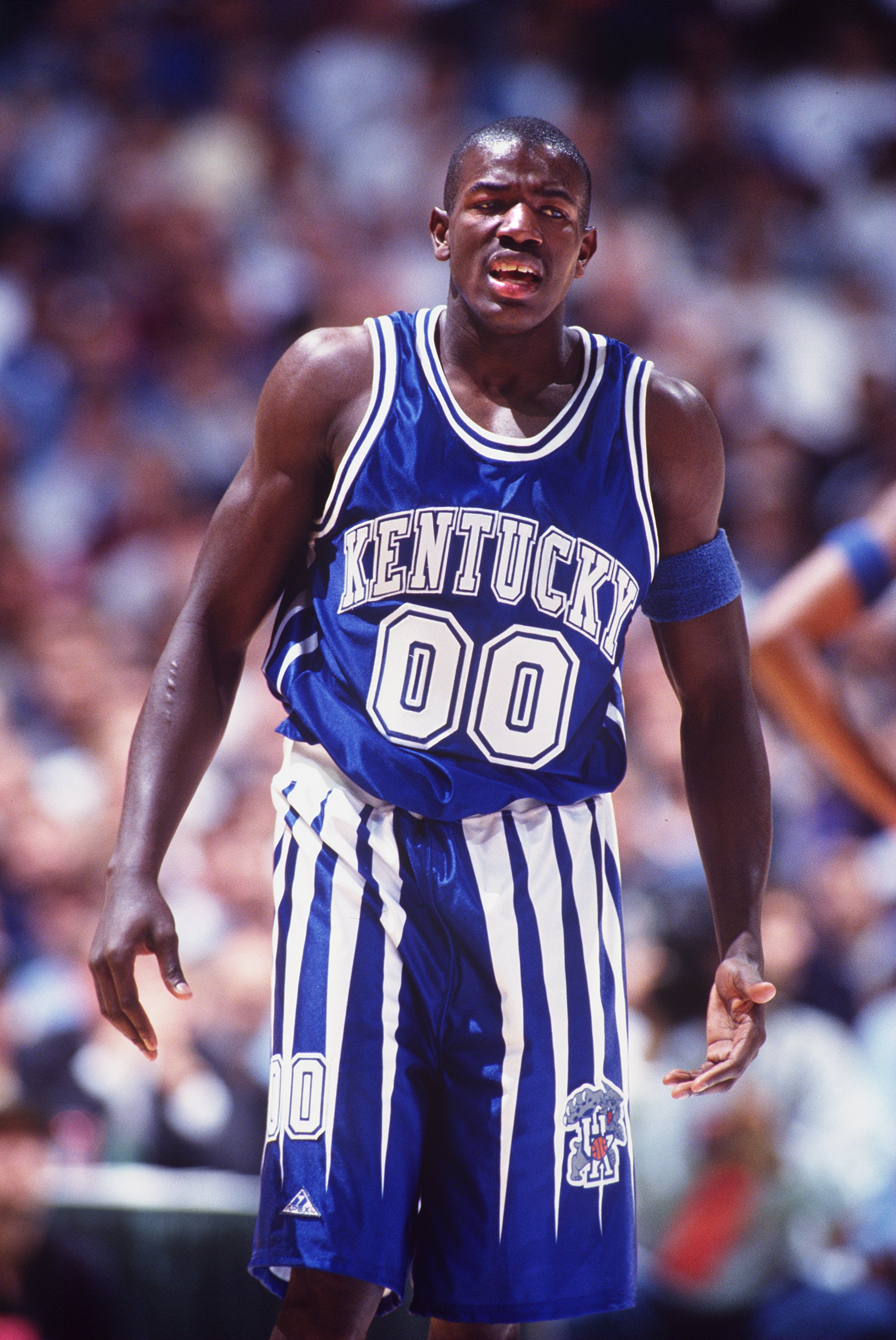3 Dec 1994: KENTUCKY GUARD TONY DELK DURING THE WILDCATS 82-81 LOSS TO THE UCLA BRUINS IN THE JOHN WOODEN CLASSIC AT THE ANAHEIM POND IN ANAHEIM, CALIFORNIA.