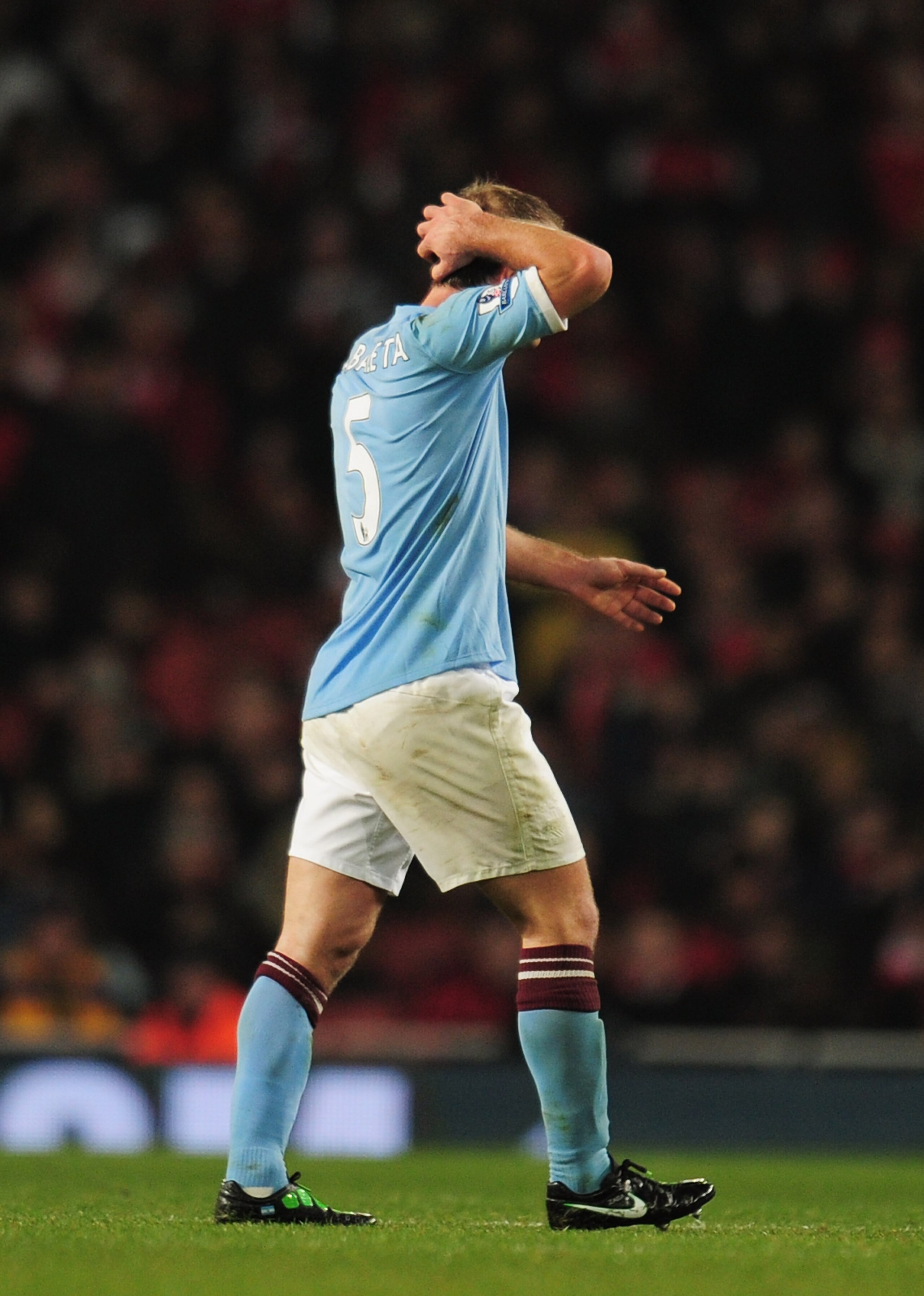 LONDON, ENGLAND - JANUARY 05:  Pablo Zabaleta of Manchester City is sent off alongside Bacary Sagna of Arsenal (not pictured) during the Barclays Premier League match between Arsenal and Manchester City at the Emirates Stadium on January 5, 2011 in London