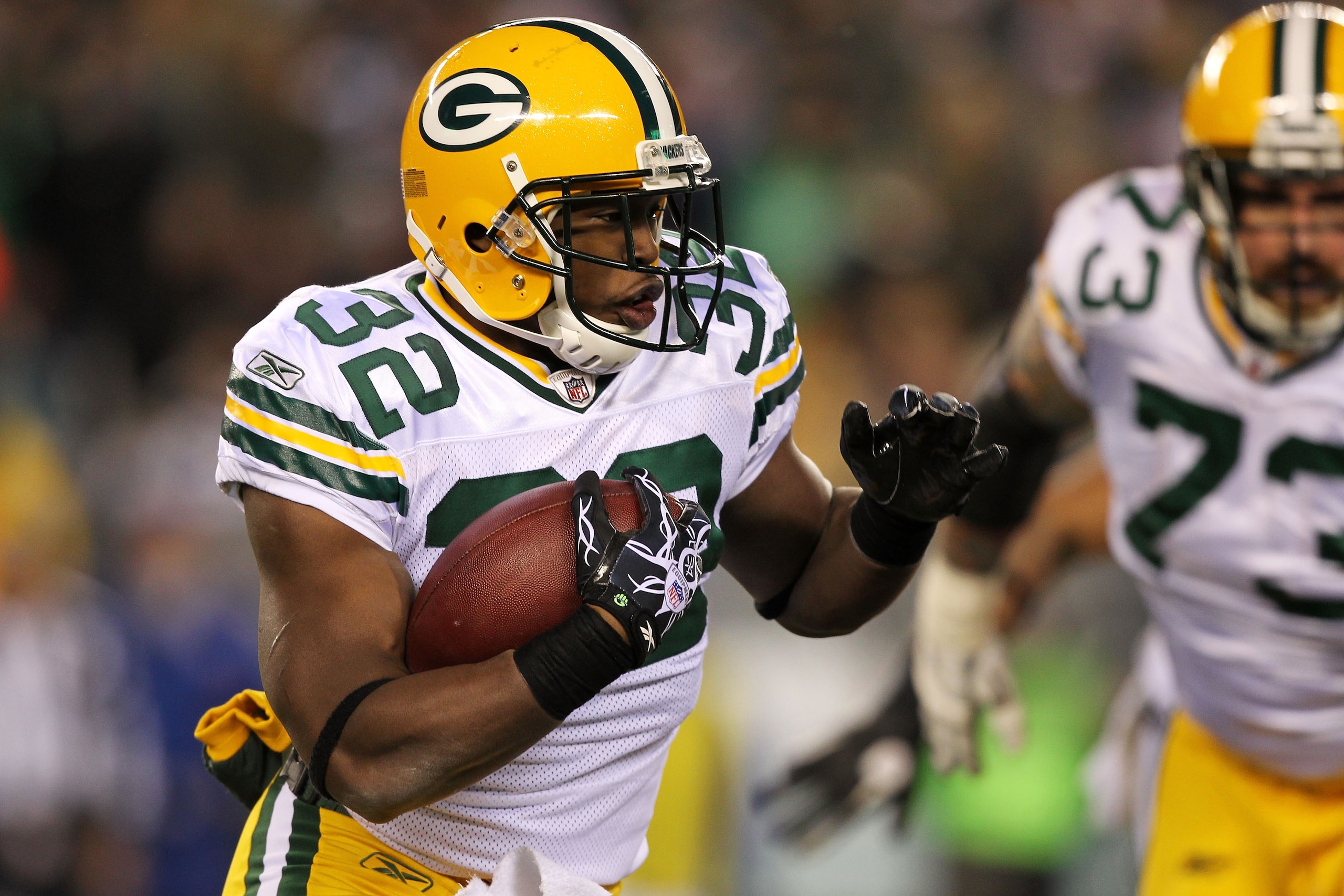 PHILADELPHIA, PA - JANUARY 09:  Brandon Jackson #32 of the Green Bay Packers runs down field against the Philadelphia Eagles during the 2011 NFC wild card playoff game at Lincoln Financial Field on January 9, 2011 in Philadelphia, Pennsylvania.  (Photo by