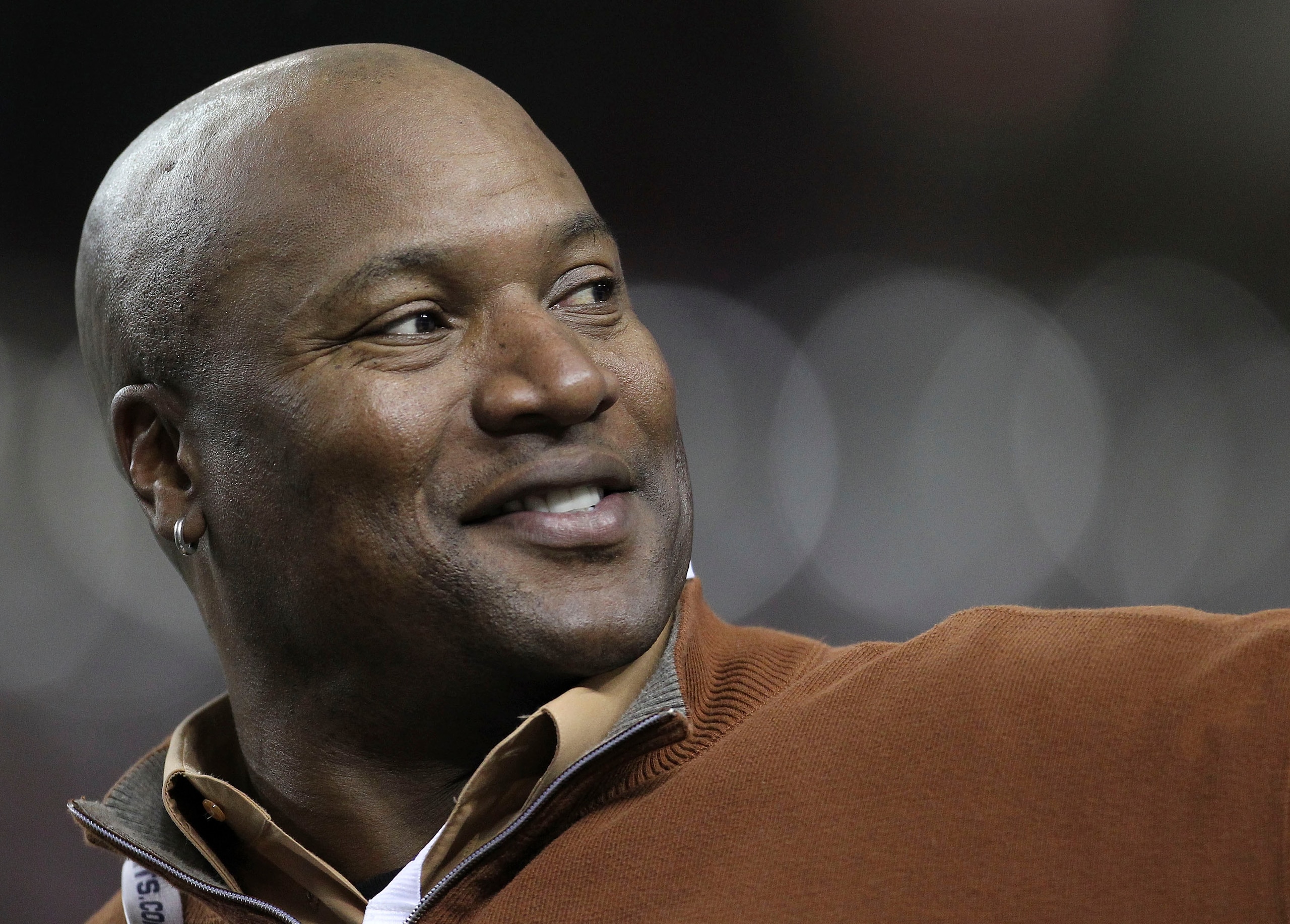 ATLANTA - DECEMBER 4: Former Auburn Tigers player Bo Jackson looks into the crowd during the 2010 SEC Championship against the South Carolina Gamecocks at Georgia Dome on December 4, 2010 in Atlanta, Georgia. (Photo by Mike Zarrilli/Getty Images) ATLANTA - DECEMBER 4: Former Auburn Tigers player Bo Jackson looks into the crowd during the 2010 SEC Championship against the South Carolina Gamecocks at Georgia Dome on December 4, 2010 in Atlanta, Georgia. (Photo by Mike Zarrilli/Getty Images)