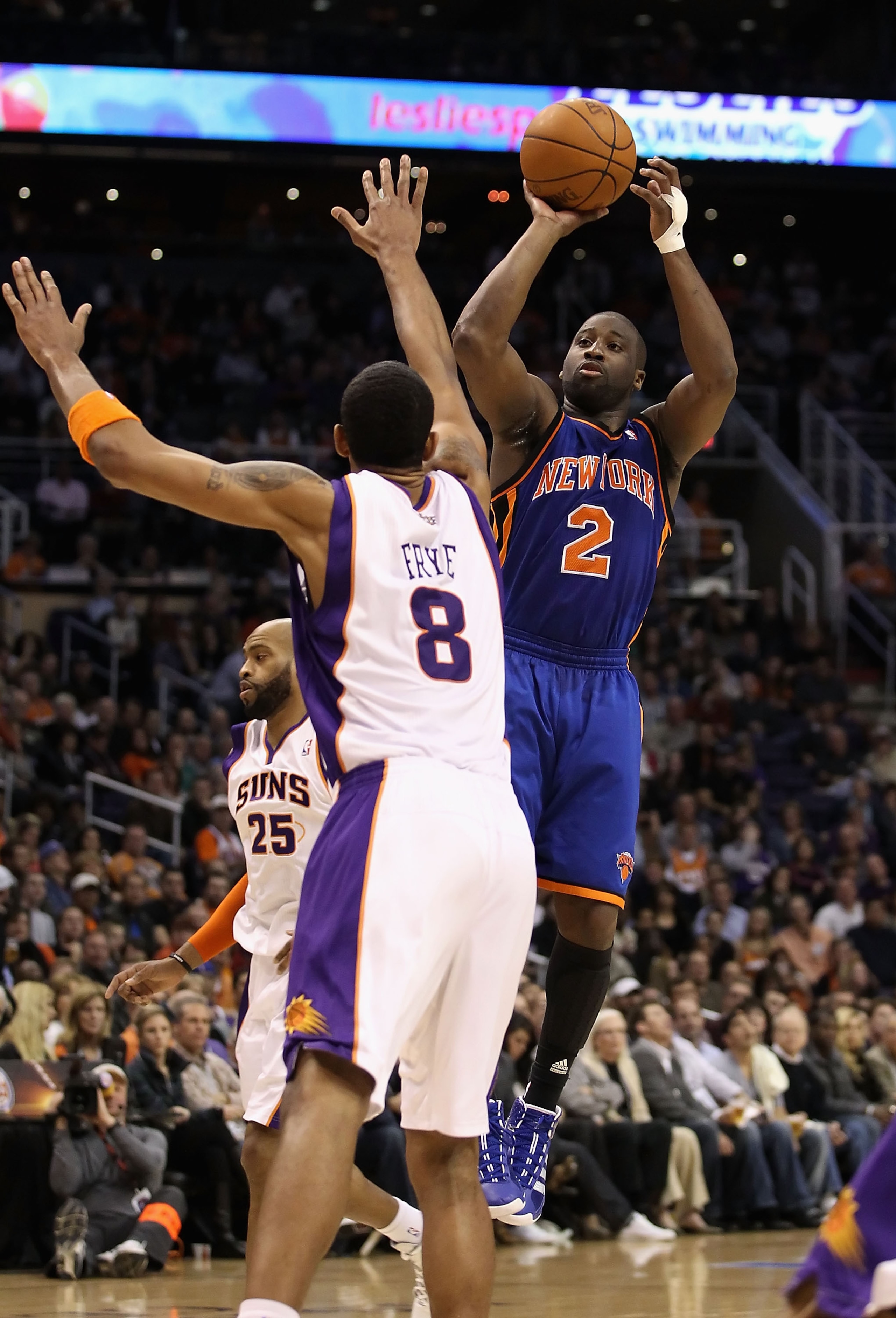PHOENIX, AZ - JANUARY 07:  Raymond Felton #2 of the New York Knicks puts up a shot during the NBA game against the Phoenix Suns at US Airways Center on January 7, 2011 in Phoenix, Arizona.  NOTE TO USER: User expressly acknowledges and agrees that, by dow