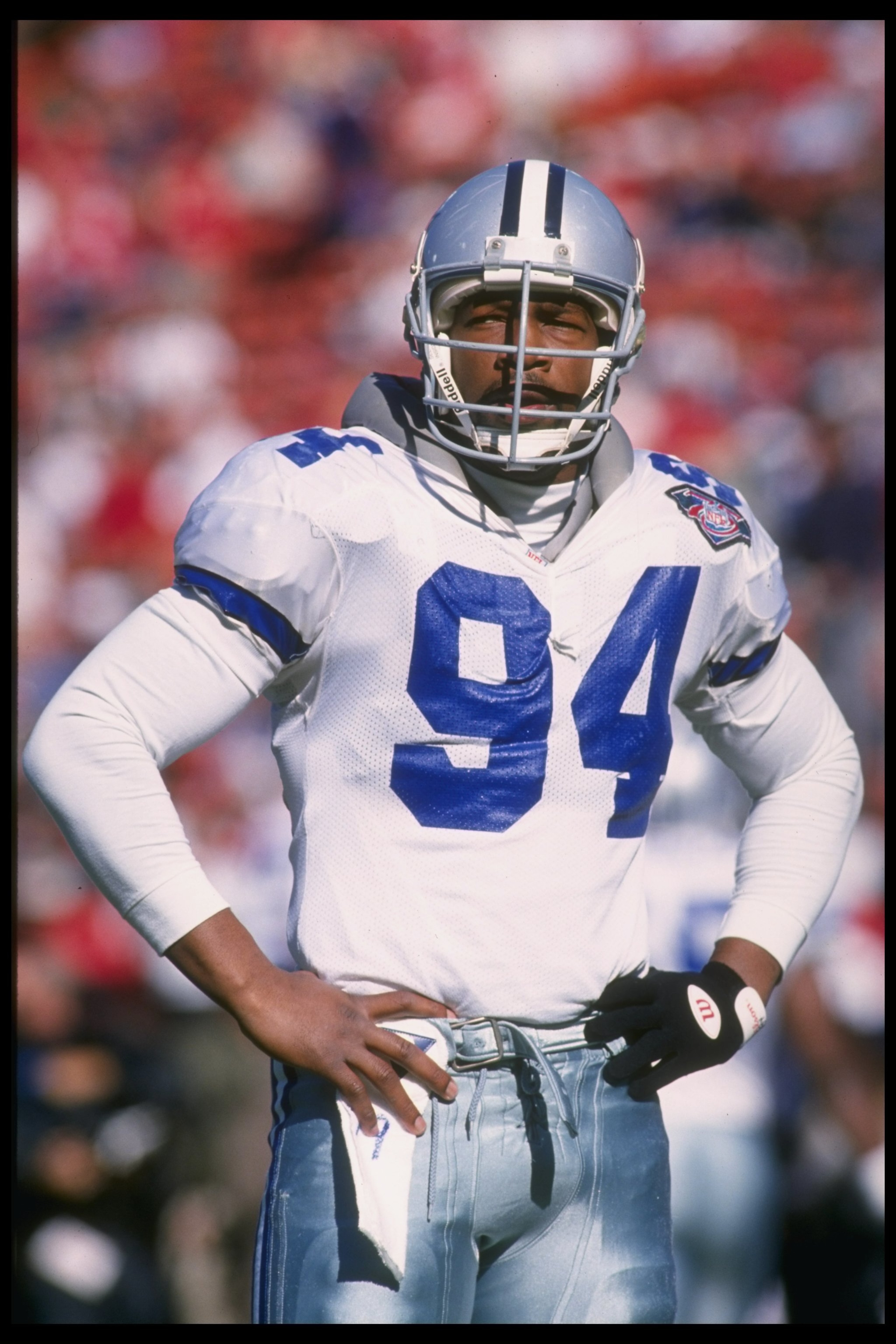19 Nov 1995: Defensive lineman Charles Haley of the Dallas Cowboys looks on during a game against the Oakland Raiders at Oakland Stadium in Oakland, California. The Cowboys won the game, 34-21.