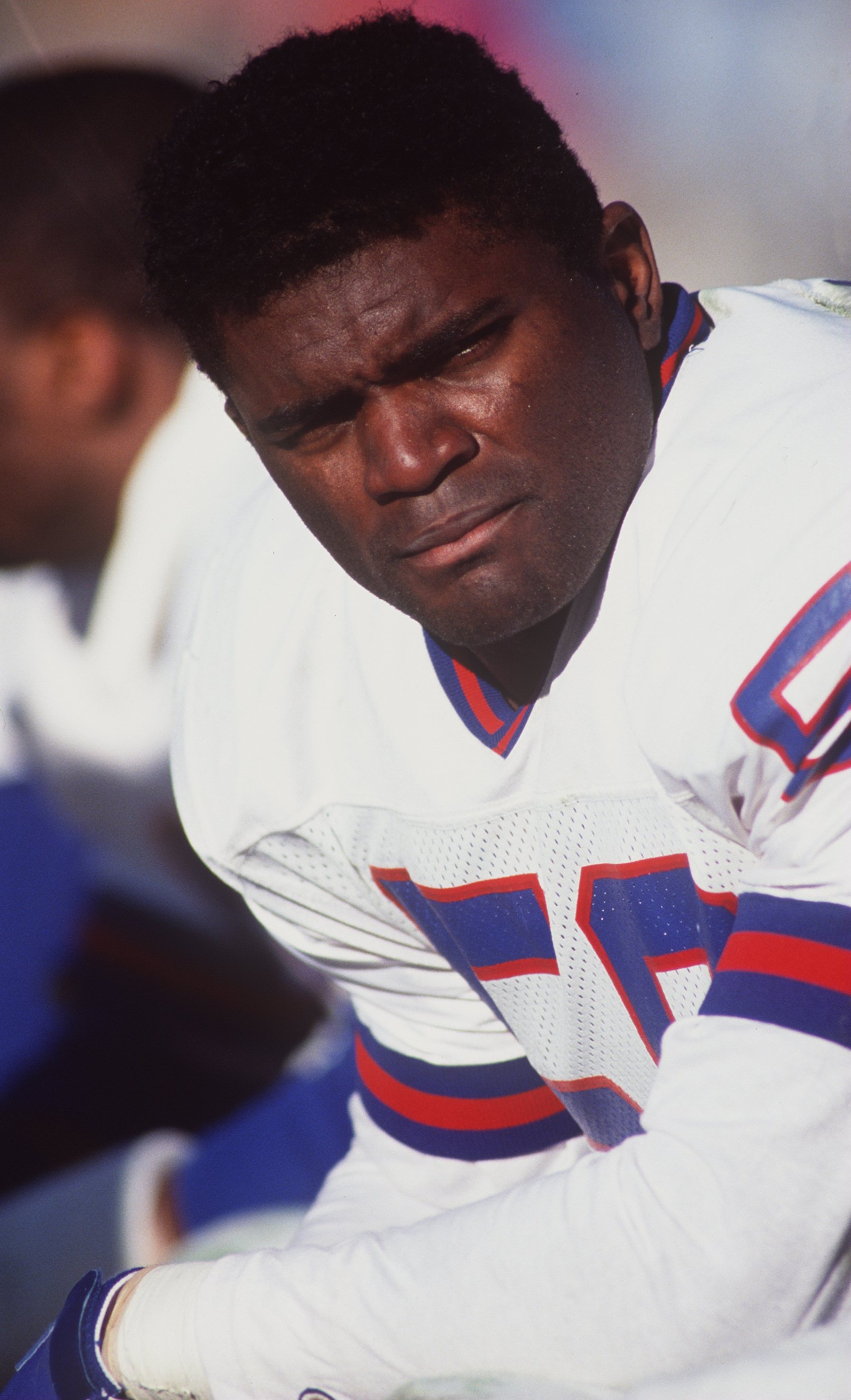 8 DEC 1991:  NEW YORK GIANTS LINEBACKER LAWRENCE TAYLOR TAKES A BREATHER ON THE BENCH DURING THEIR 24-21 WIN OVER THE ARIZONA CARDINALS AT SUN DEVIL STADIUM IN TEMPE, ARIZONA. Mandatory Credit: Stephen Dunn/ALLSPORT
