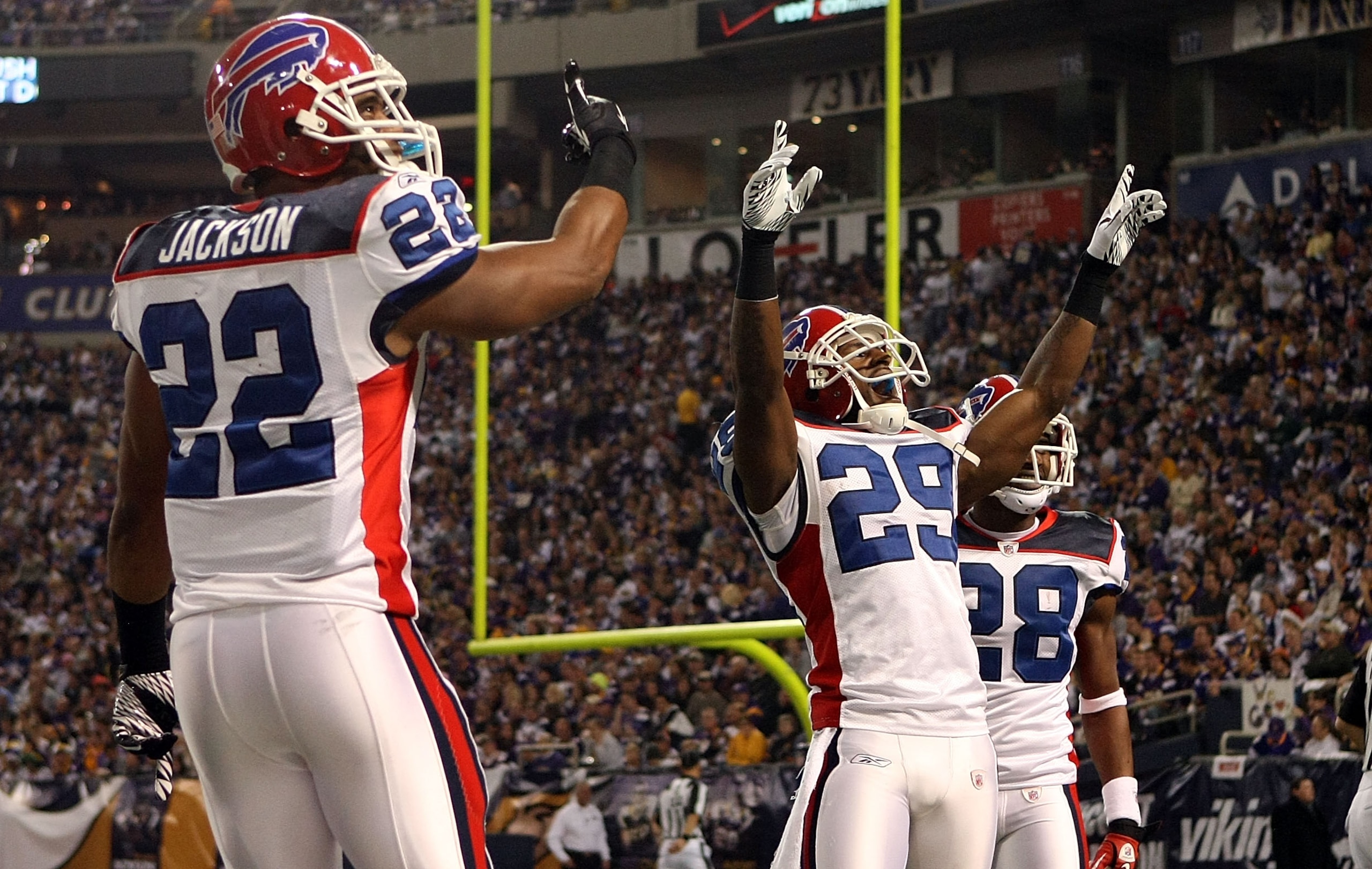 MINNEAPOLIS, MN - DECEMBER 05:  Drayton Florence #29 of the Buffalo Bills celebrates a touchdown after he intercepted a pass by Tarvaris Jackson #7 of the Minnesota Vikings at the Mall of America Field at the Hubert H. Humphrey Metrodome on December 5, 20