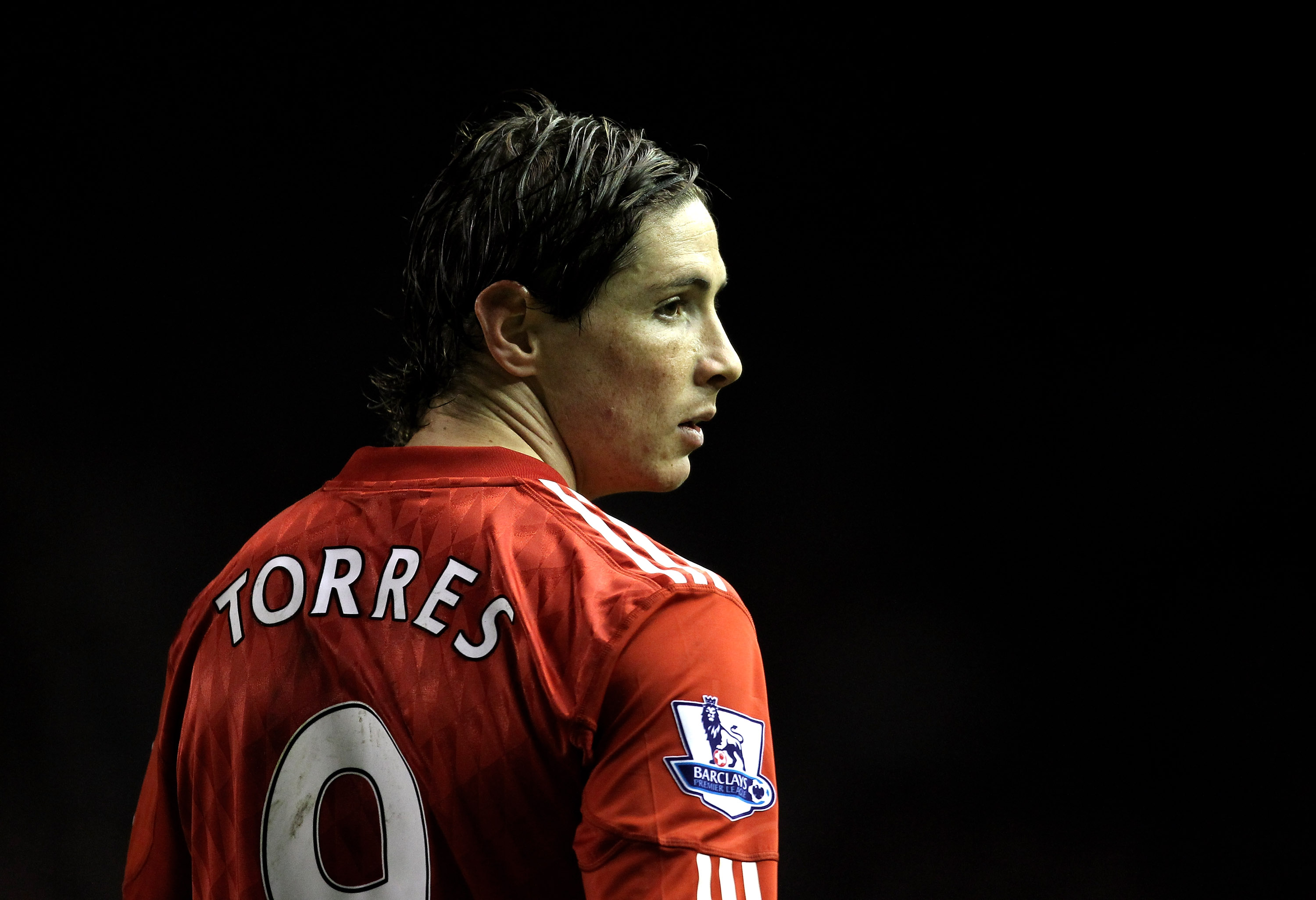 LIVERPOOL, ENGLAND - JANUARY 26:  Fernando Torres of Liverpool looks on during the Barclays Premier League match between Liverpool and Fulham at Anfield on January 26, 2011 in Liverpool, England. (Photo by Alex Livesey/Getty Images)