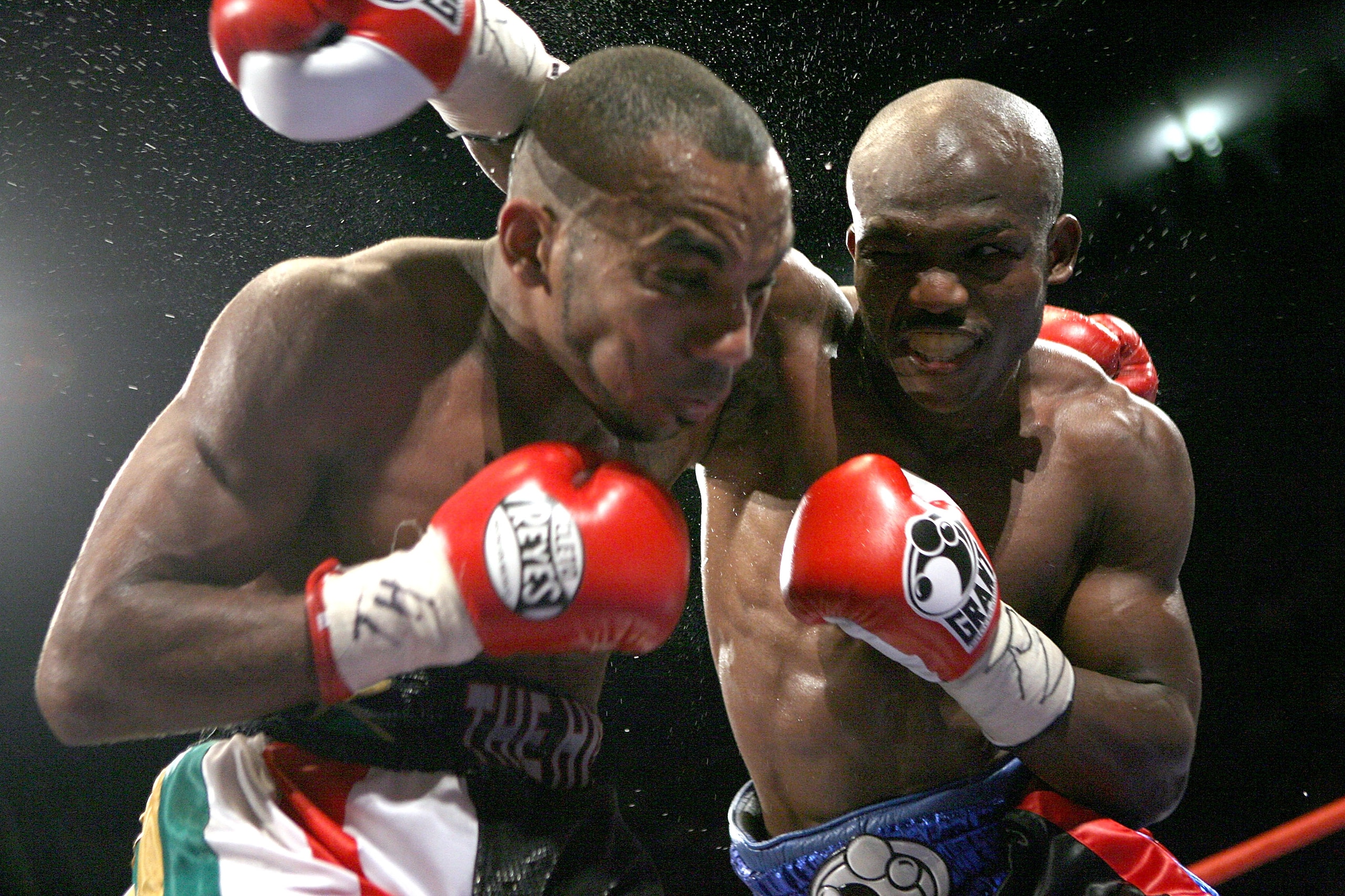 NOTTINGHAM, ENGLAND - MAY 10: Timothy Bradley (R) misses with a straight right in his fight against Junior Witter during their WBC Light Welterweight fight on May 10, 2008 at Nottingham Ice Arena in Nottingham, England. (Photo by John Gichigi/Getty Image NOTTINGHAM, ENGLAND - MAY 10: Timothy Bradley (R) misses with a straight right in his fight against Junior Witter during their WBC Light Welterweight fight on May 10, 2008 at Nottingham Ice Arena in Nottingham, England. (Photo by John Gichigi/Getty Image