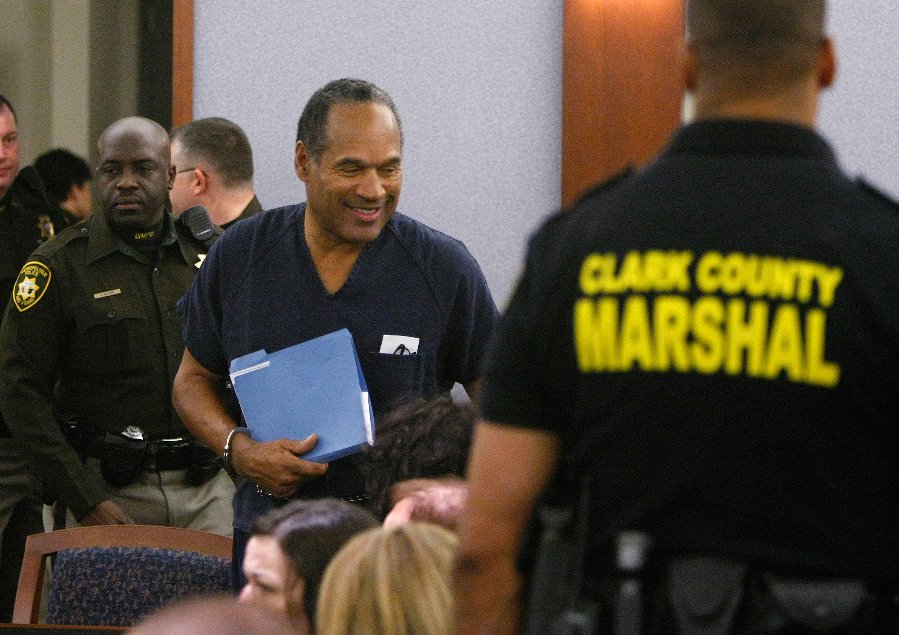 LAS VEGAS - DECEMBER 5:  O.J. Simpson arrives at the Clark County Regional Justice Center December 5, 2008 in Las Vegas, Nevada.  Simpson and co-defendant Clarence 'C.J.' Stewart were sentenced on 12 charges, including felony kidnapping, armed robbery and