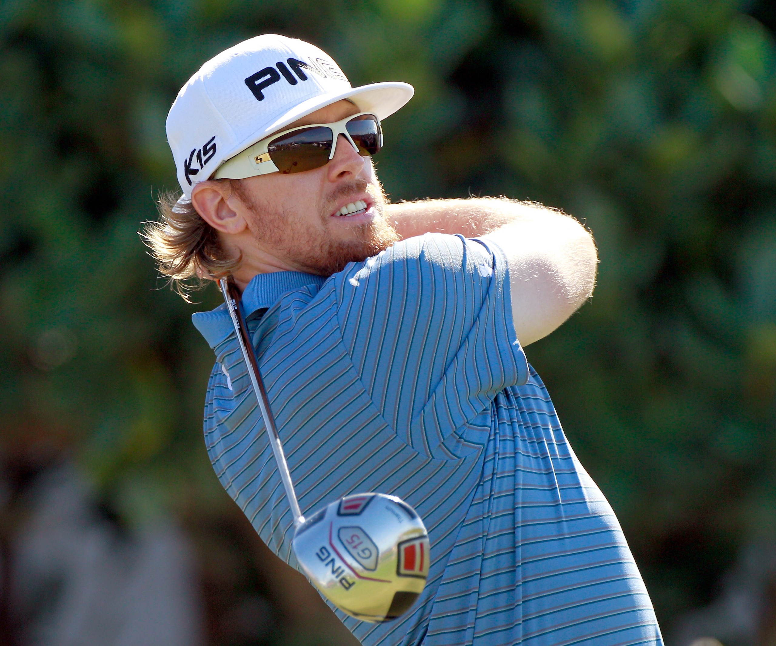 KAPALUA, HI - JANUARY 08:  Hunter Mahan plays a shot during the third round of the Hyundai Tournament of Champions at the Plantation course on January 8, 2011 in Kapalua, Hawaii.  (Photo by Sam Greenwood/Getty Images)