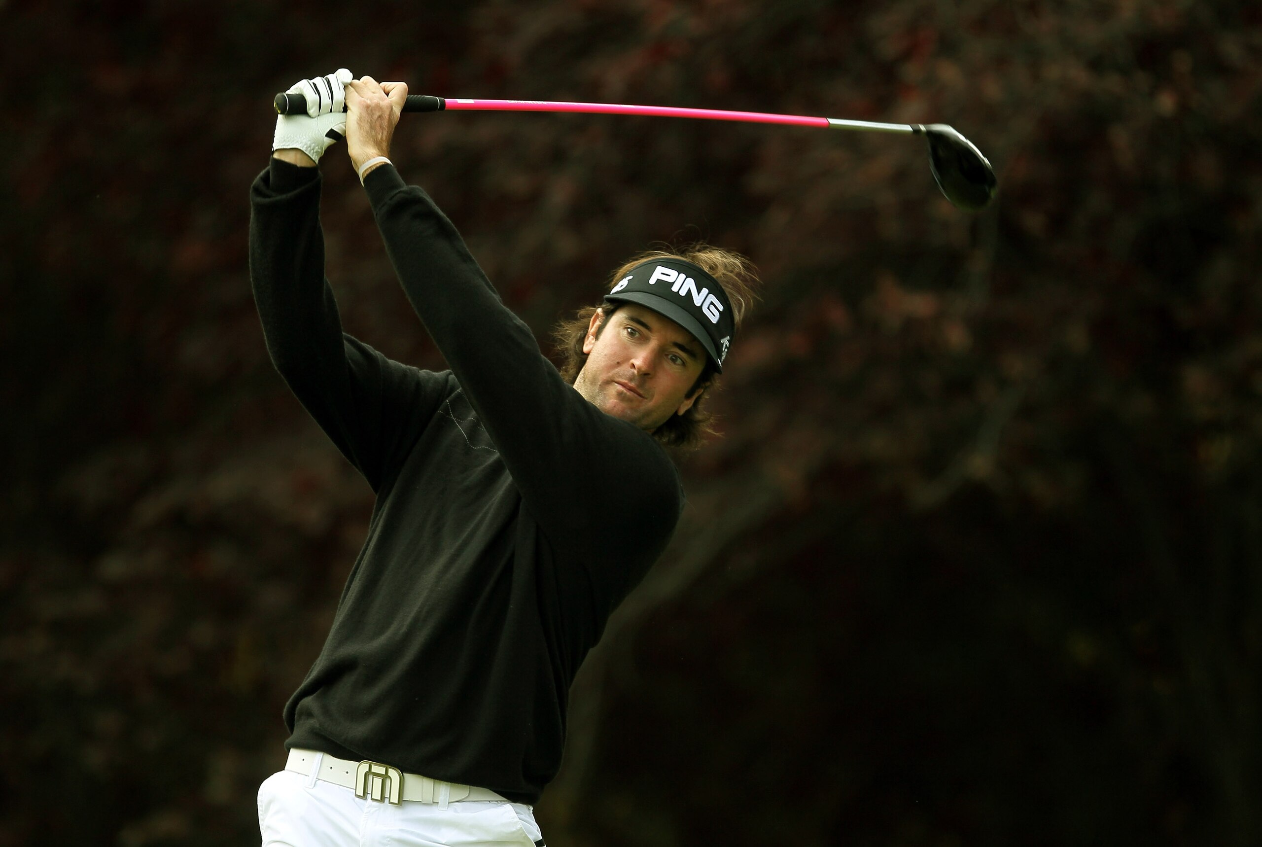 THOUSAND OAKS, CA - DECEMBER 05:  Bubba Watson hits his tee shot on the second hole during the final round of the Chevron World Challenge at Sherwood Country Club on December 5, 2010 in Thousand Oaks, California.  (Photo by Stephen Dunn/Getty Images)