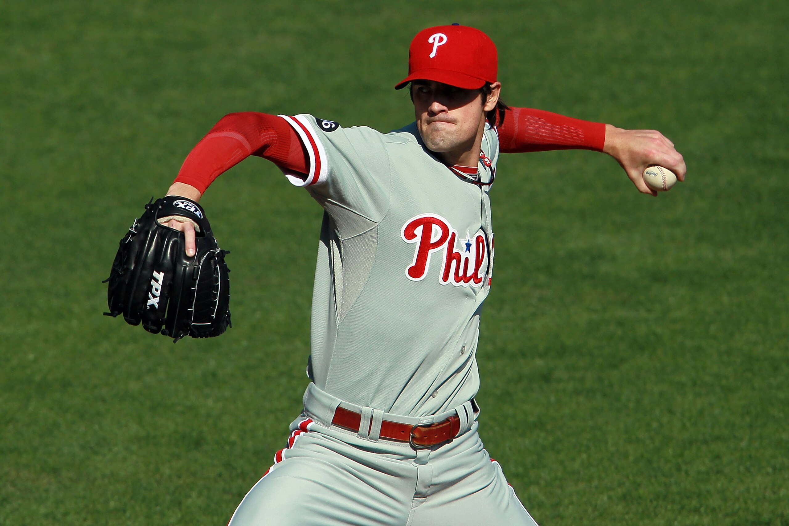 SAN FRANCISCO - OCTOBER 19:  Cole Hamels #35 of the Philadelphia Phillies throws a pitch against the San Francisco Giants in Game Three of the NLCS during the 2010 MLB Playoffs at AT&T Park on October 19, 2010 in San Francisco, California.  (Photo by Just