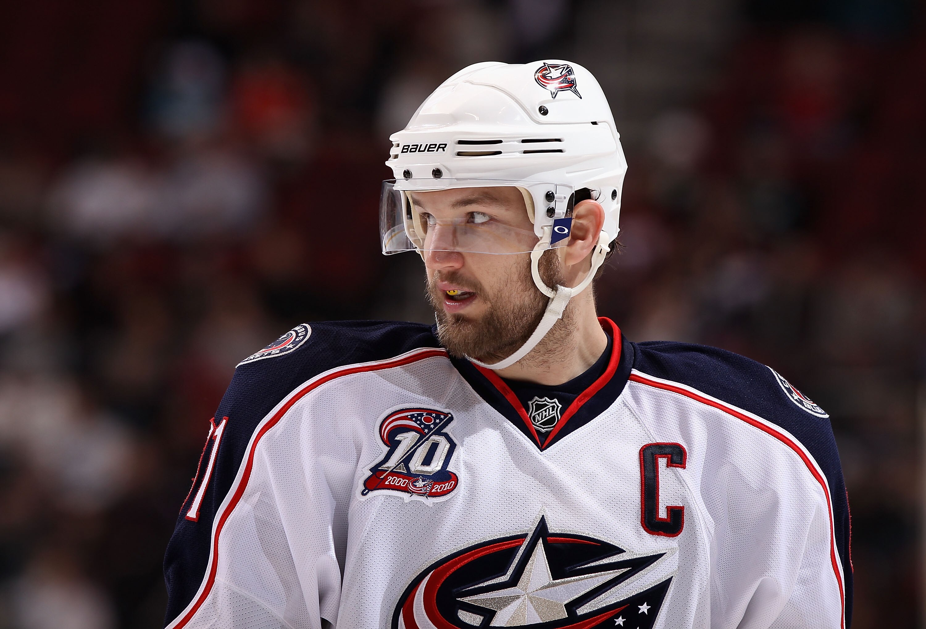 GLENDALE, AZ - JANUARY 04:  Rick Nash #61 of the Columbus Blue Jackets during the NHL game against the Phoenix Coyotes at Jobing.com Arena on January 4, 2011 in Glendale, Arizona.  The Coyotes defeated the Blue Jackets 4-2.  (Photo by Christian Petersen/G