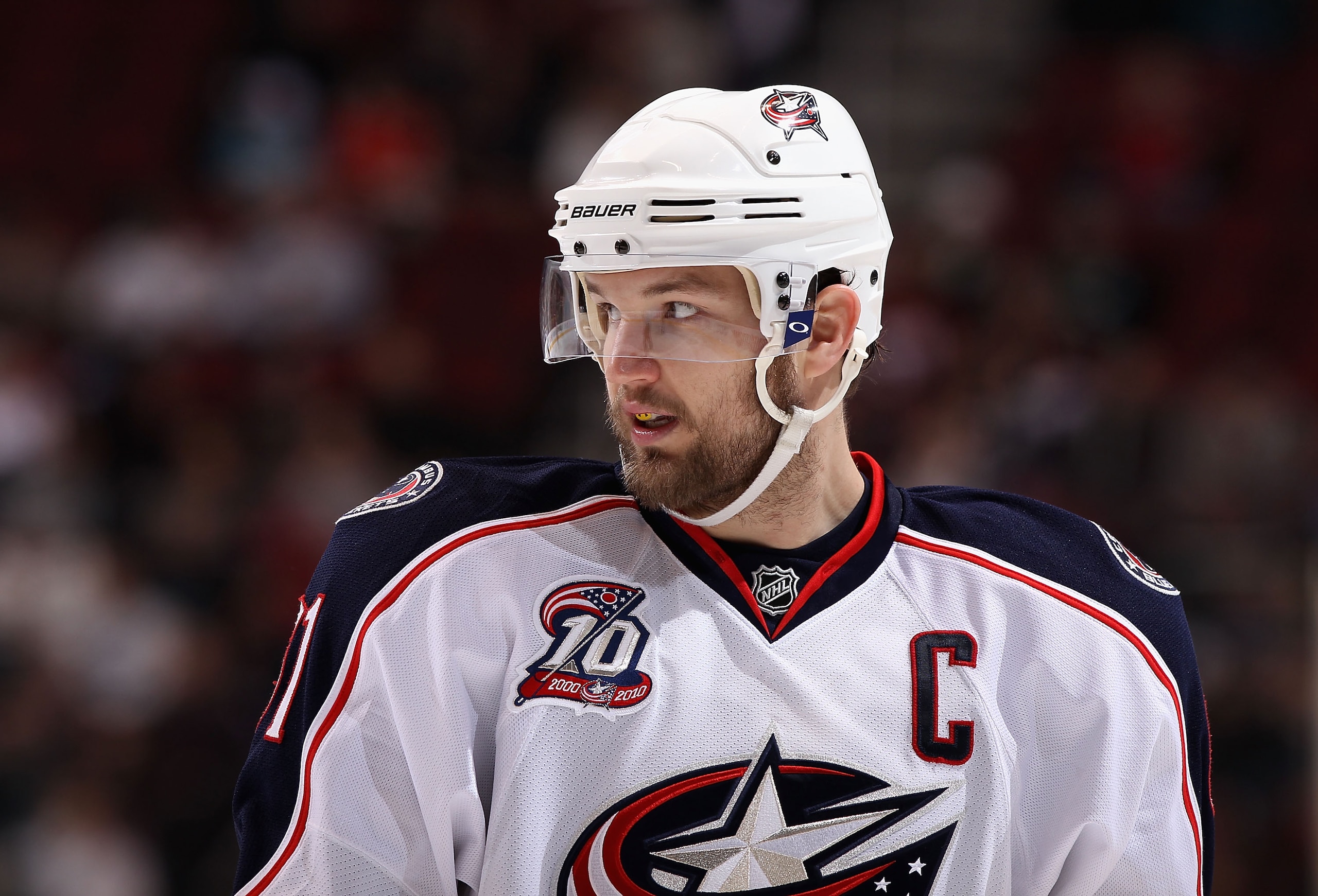 GLENDALE, AZ - JANUARY 04:  Rick Nash #61 of the Columbus Blue Jackets during the NHL game against the Phoenix Coyotes at Jobing.com Arena on January 4, 2011 in Glendale, Arizona.  The Coyotes defeated the Blue Jackets 4-2.  (Photo by Christian Petersen/G