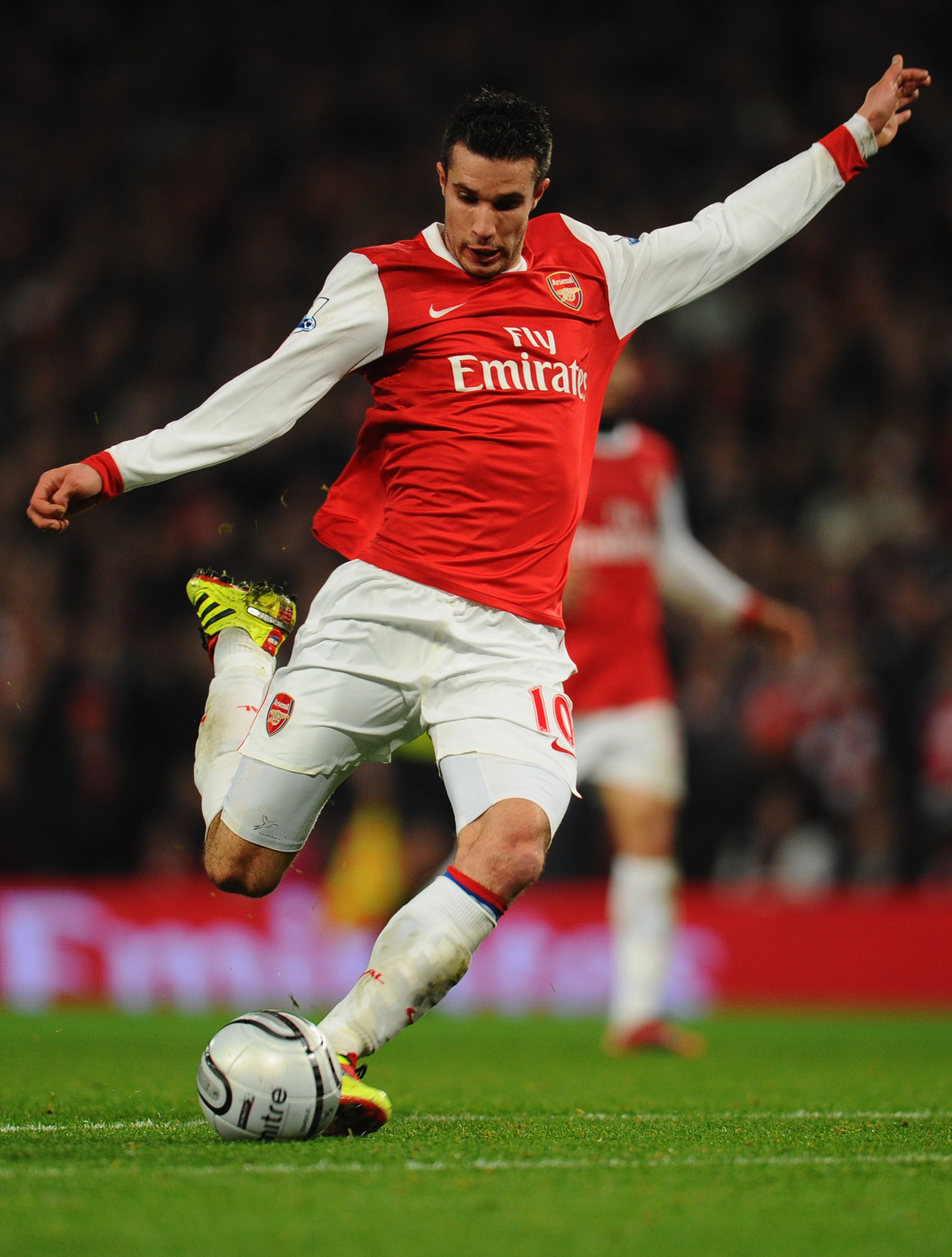 LONDON, ENGLAND - JANUARY 25:  Robin van Persie of Arsenal in action during the Carling Cup Semi Final Second Leg match between Arsenal and Ipswich Town at Emirates Stadium on January 25, 2011 in London, England.  (Photo by Clive Mason/Getty Images)