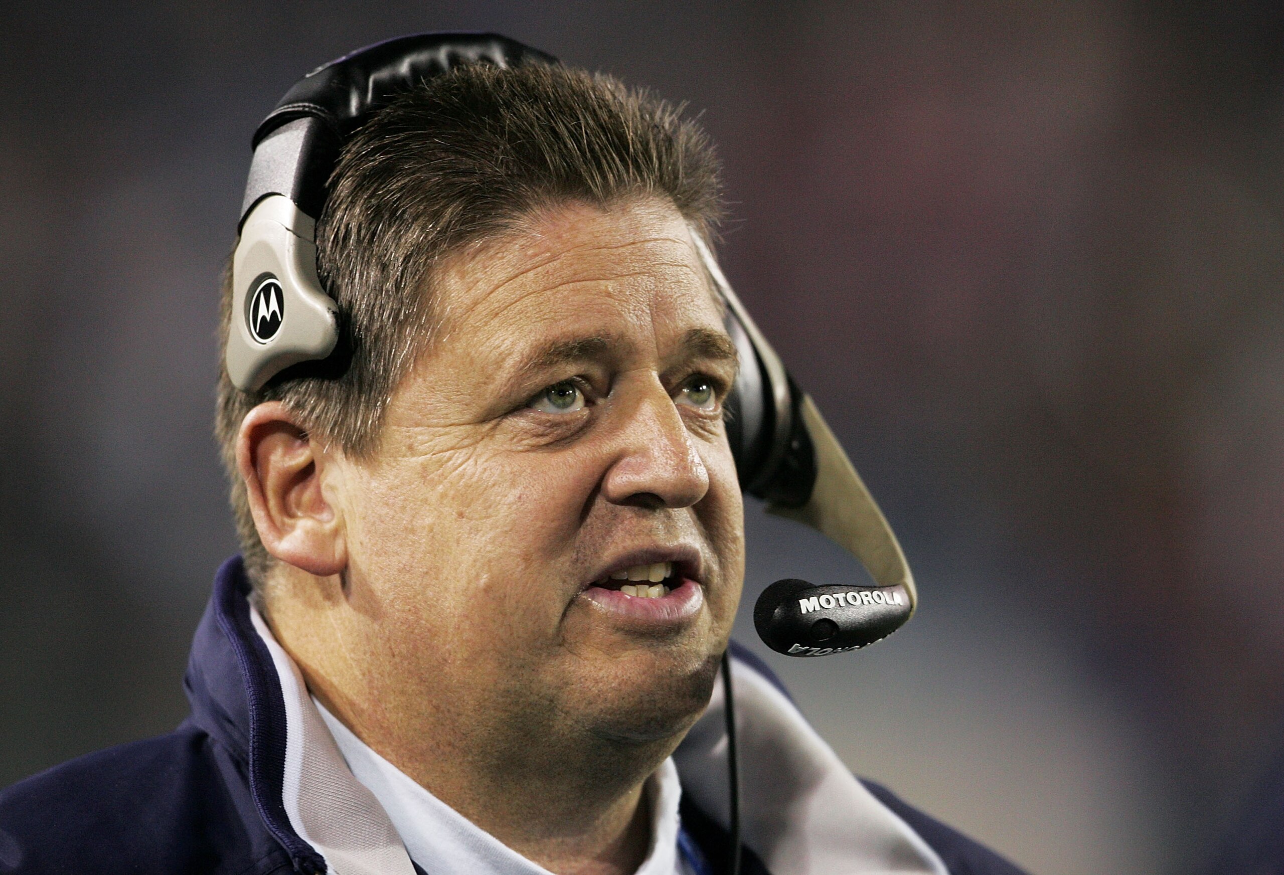 JACKSONVILLE, FLORIDA - FEBRUARY 06:  Offensive coordinator Charlie Weis of the New England Patriots on the sidelines against the Philadelphia Eagles during Super Bowl XXXIX at Alltel Stadium on February 6, 2005 in Jacksonville, Florida. The Patriots defe