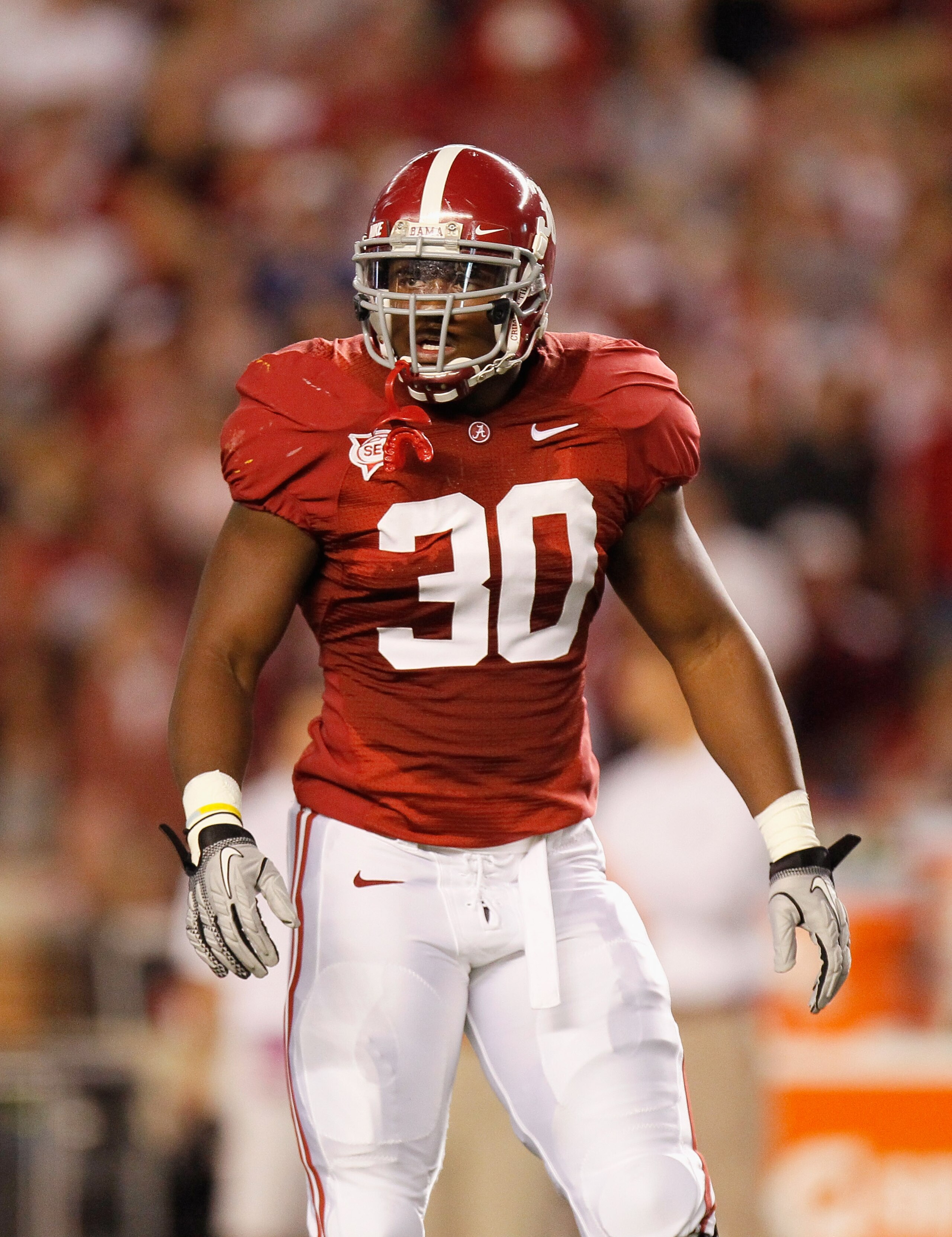 TUSCALOOSA, AL - OCTOBER 02:  Dont'a Hightower #30 of the Alabama Crimson Tide against the Florida Gators at Bryant-Denny Stadium on October 2, 2010 in Tuscaloosa, Alabama.  (Photo by Kevin C. Cox/Getty Images)