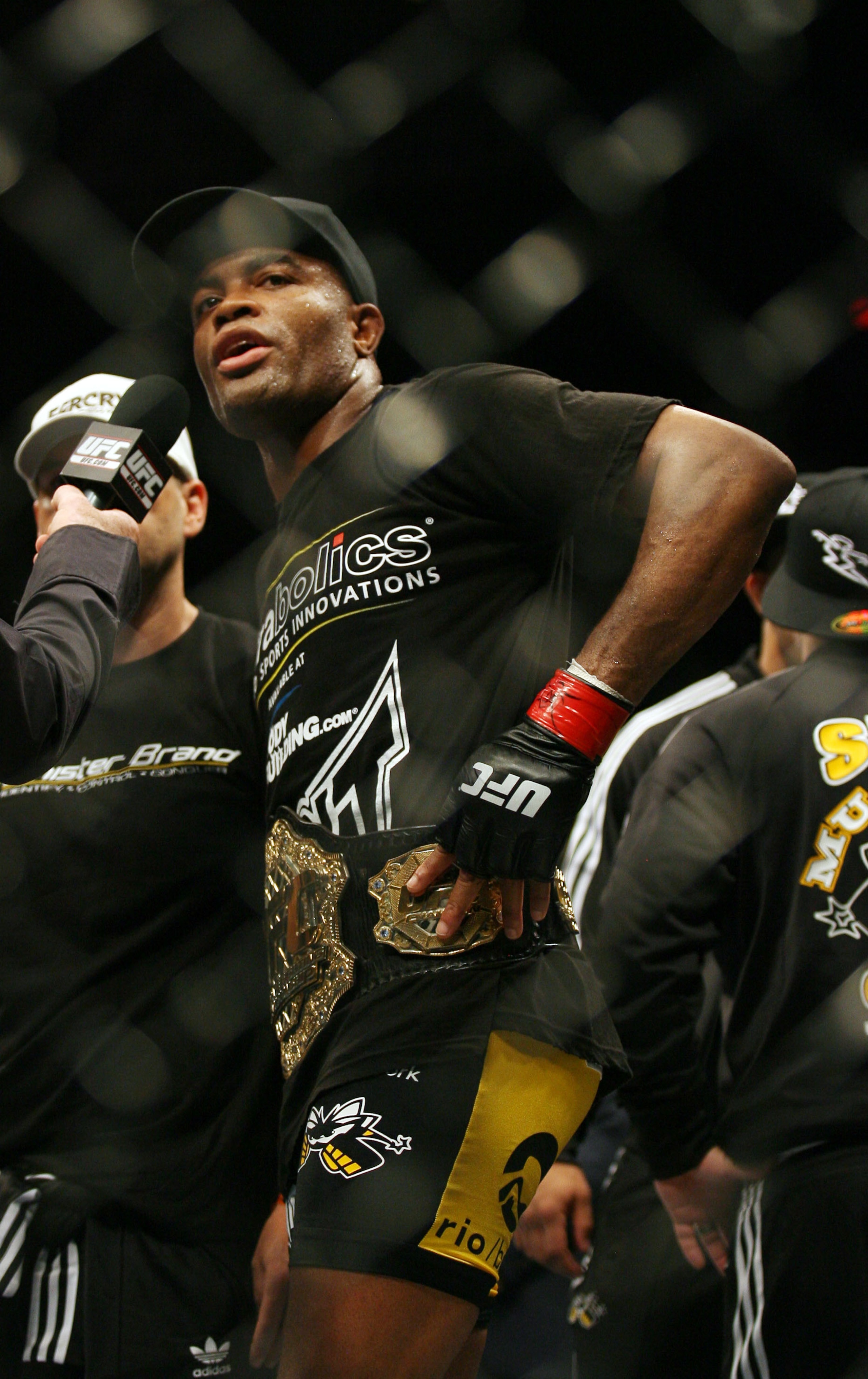 CHICAGO- OCTOBER 25: Anderson Silva talks to fans after he won the Middleweight Title Bout at UFC's Ultimate Fight Night at Allstate Arena on October 25, 2008 in Chicago, Illinois. (Photo by Tasos Katopodis/Getty Images) CHICAGO- OCTOBER 25: Anderson Silva talks to fans after he won the Middleweight Title Bout at UFC's Ultimate Fight Night at Allstate Arena on October 25, 2008 in Chicago, Illinois. (Photo by Tasos Katopodis/Getty Images)