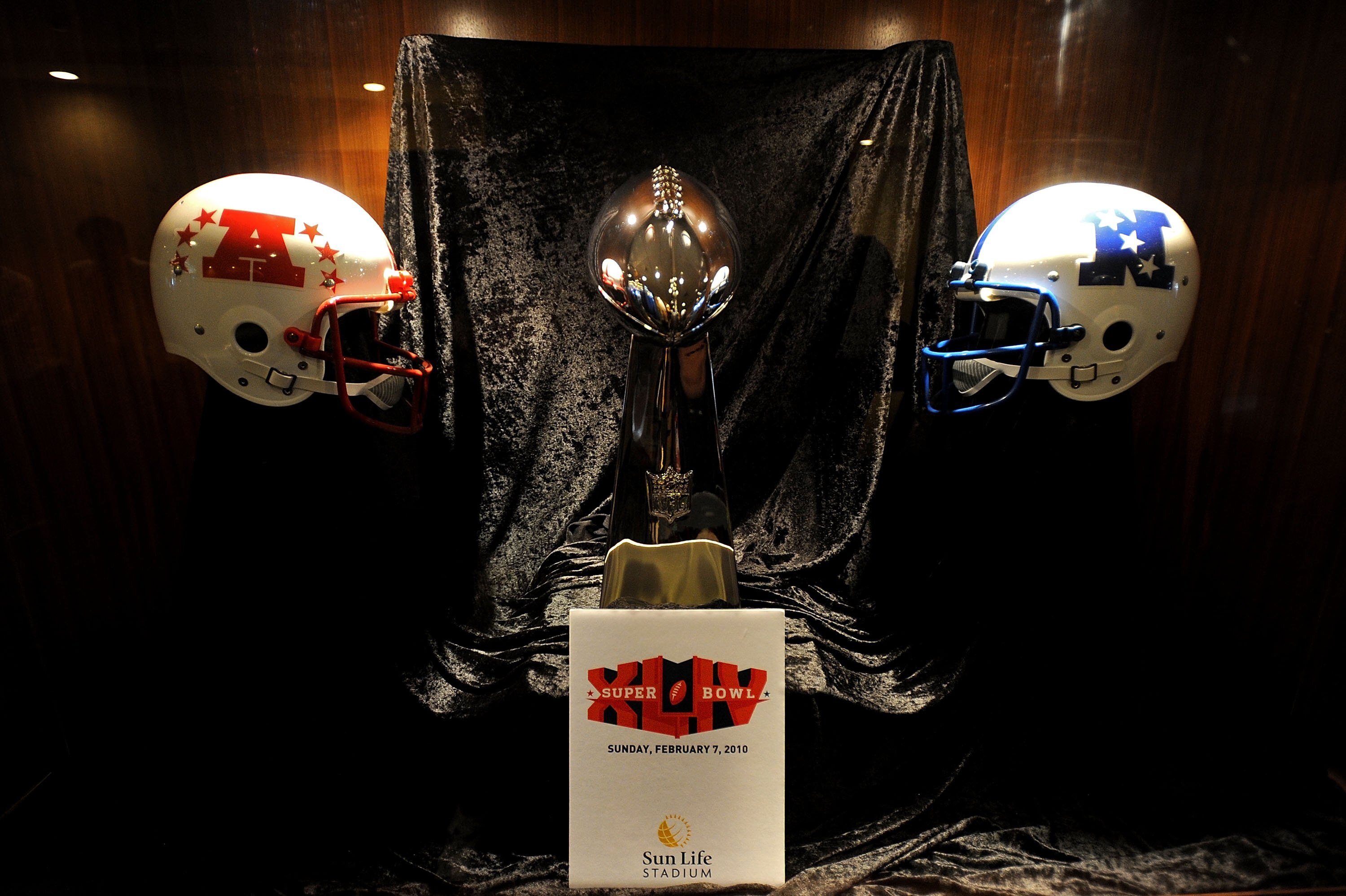 MIAMI GARDENS, FL - FEBRUARY 02:  The Vince Lombardi Trophy is seen during Super Bowl XLIV Media Day at Sun Life Stadium on February 2, 2010 in Miami Gardens, Florida.  (Photo by Michael Heiman/Getty Images)