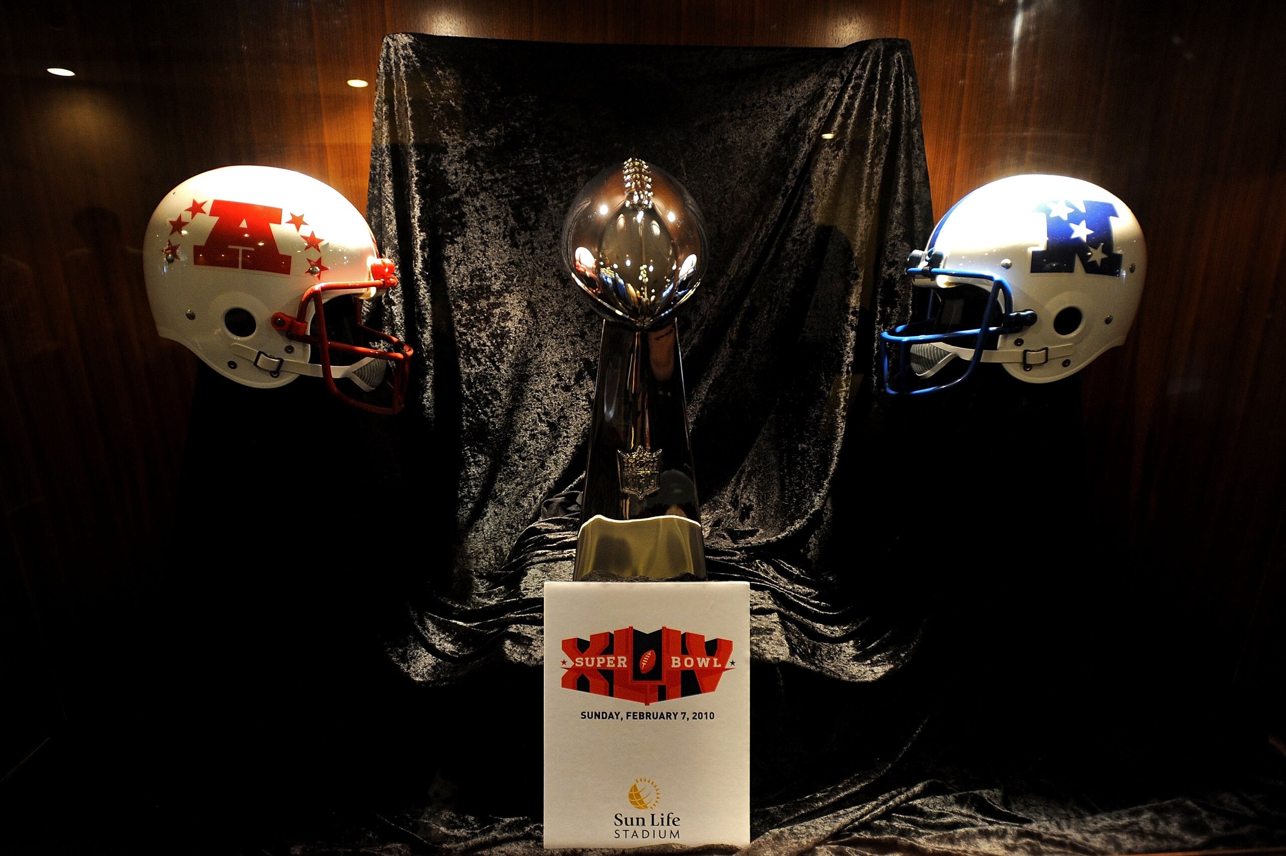 MIAMI GARDENS, FL - FEBRUARY 02:  The Vince Lombardi Trophy is seen during Super Bowl XLIV Media Day at Sun Life Stadium on February 2, 2010 in Miami Gardens, Florida.  (Photo by Michael Heiman/Getty Images)