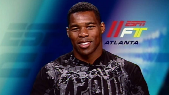 Herschel Walker: The Pros and Cons of Strikeforce Putting Him On Main Cards, News, Scores, Highlights, Stats, and Rumors