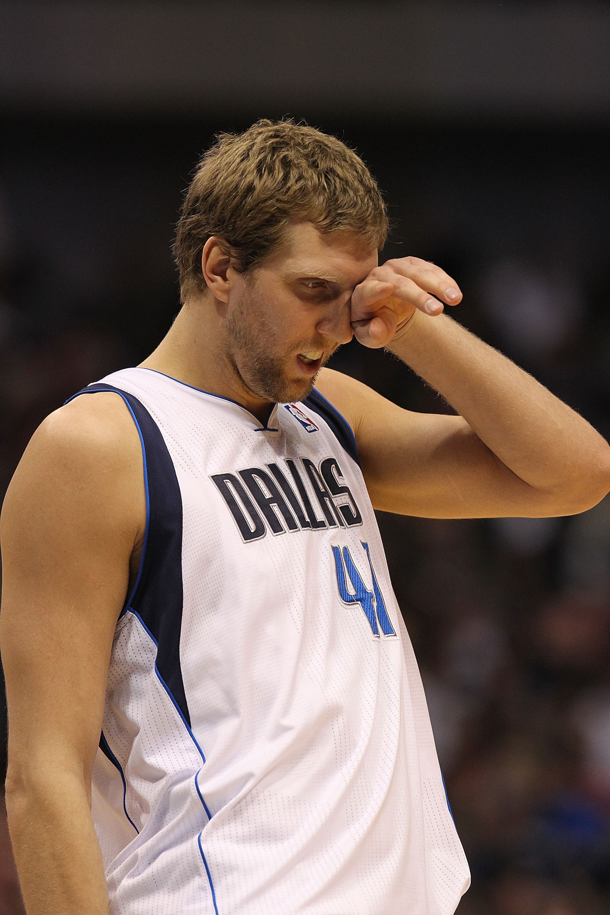 DALLAS, TX - JANUARY 25: Forward Dirk Nowitzki #41 of the Dallas Mavericks holds his eye after being hit during play against the Los Angeles Clippers at American Airlines Center on January 25, 2011 in Dallas, Texas. NOTE TO USER: User expressly acknowle DALLAS, TX - JANUARY 25: Forward Dirk Nowitzki #41 of the Dallas Mavericks holds his eye after being hit during play against the Los Angeles Clippers at American Airlines Center on January 25, 2011 in Dallas, Texas. NOTE TO USER: User expressly acknowle