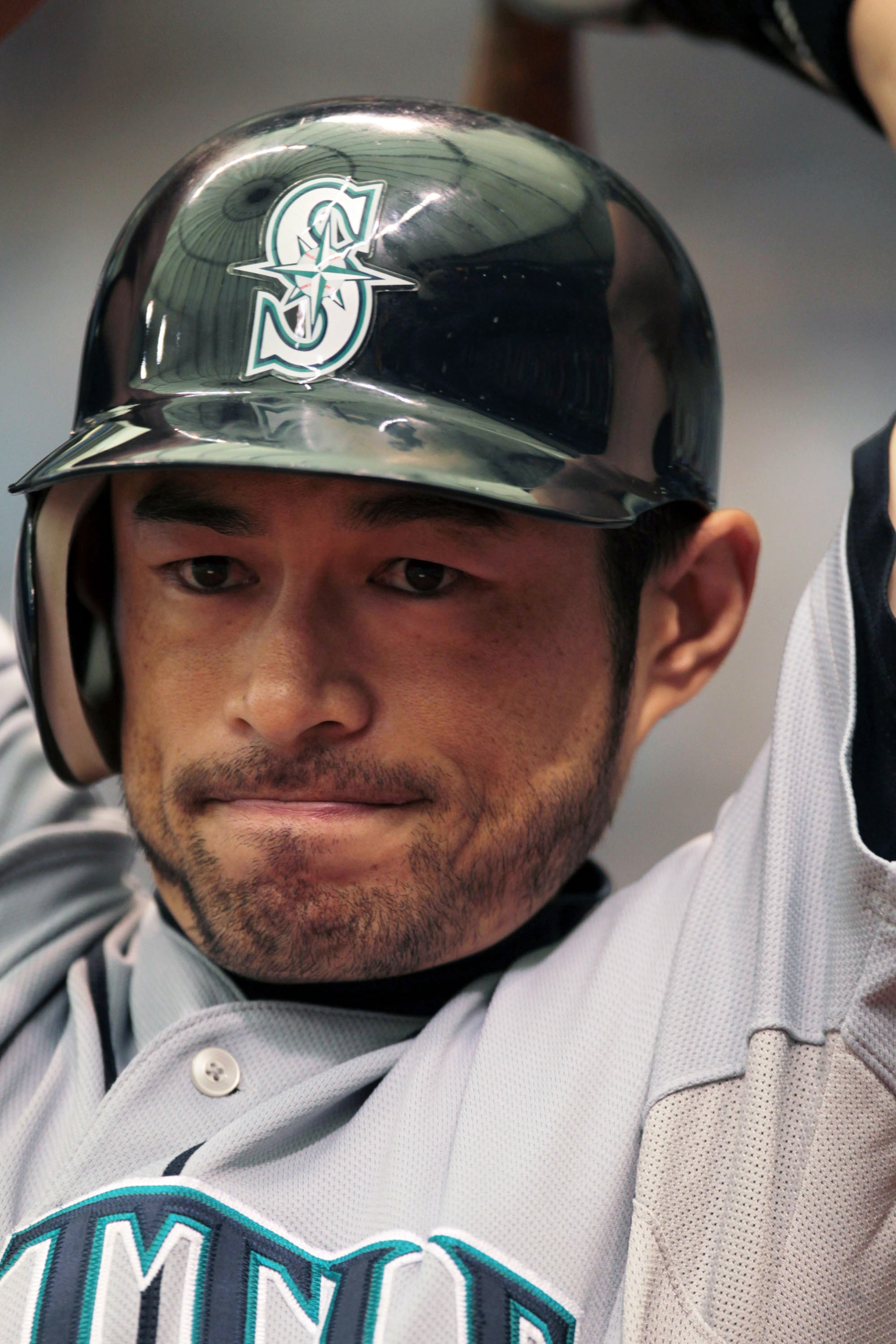 ST PETERSBURG, FL - SEPTEMBER 26: Ichiro Suzuki #51 of the Seattle Mariners warms up in the on deck circle against the Tampa Bay Rays at Tropicana Field on September 26, 2010 in St. Petersburg, Florida. (Photo by Eliot J. Schechter/Getty Images)