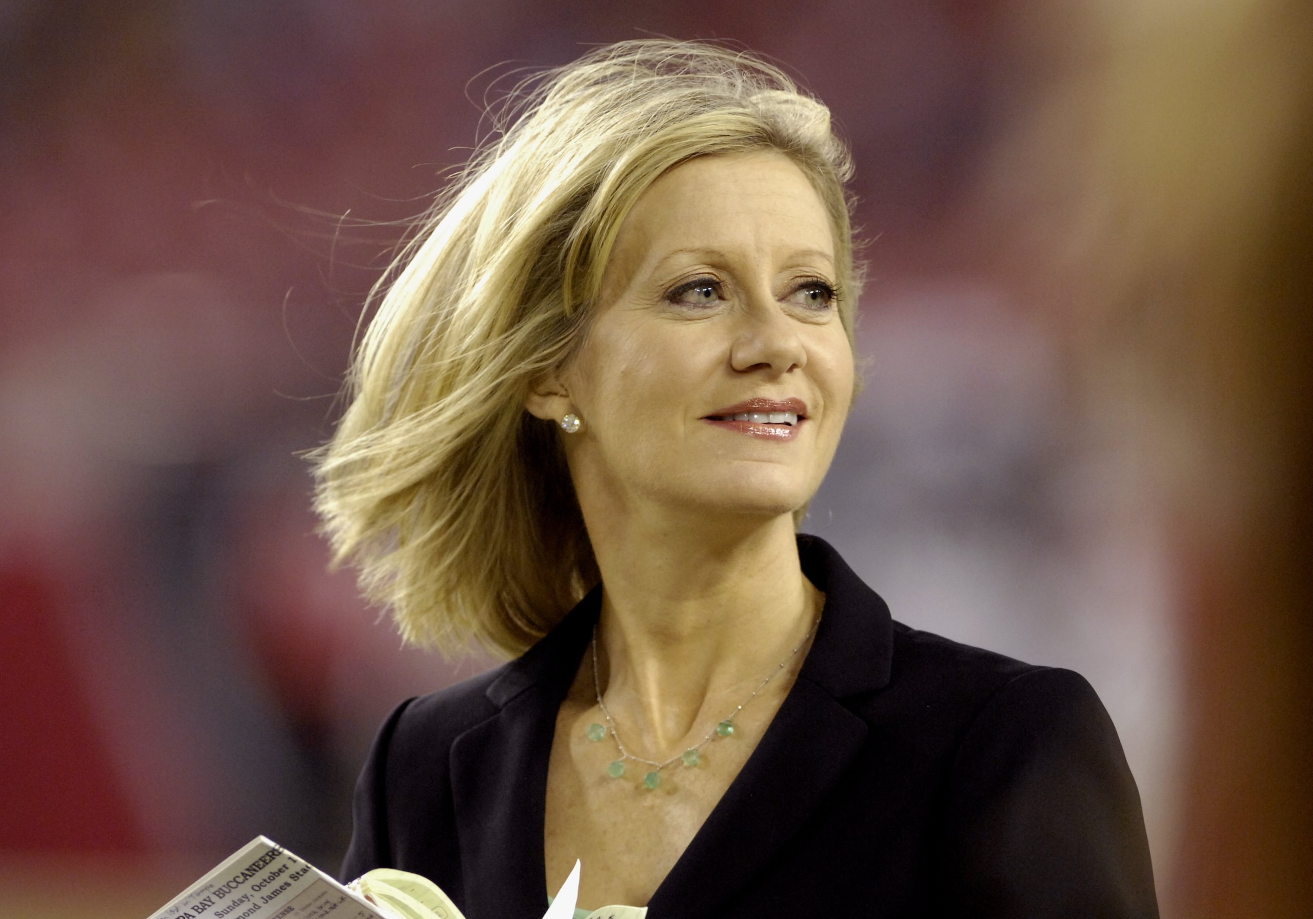 TAMPA, FL - OCTOBER 19: NBC commenator Andrea Kremer reports from the sidelines as the Tampa Bay Buccaneers host the Seattle Seahawks at Raymond James Stadium on October 19, 2008 in Tampa, Florida. (Photo by Al Messerschmidt/Getty Images) TAMPA, FL - OCTOBER 19: NBC commenator Andrea Kremer reports from the sidelines as the Tampa Bay Buccaneers host the Seattle Seahawks at Raymond James Stadium on October 19, 2008 in Tampa, Florida. (Photo by Al Messerschmidt/Getty Images)