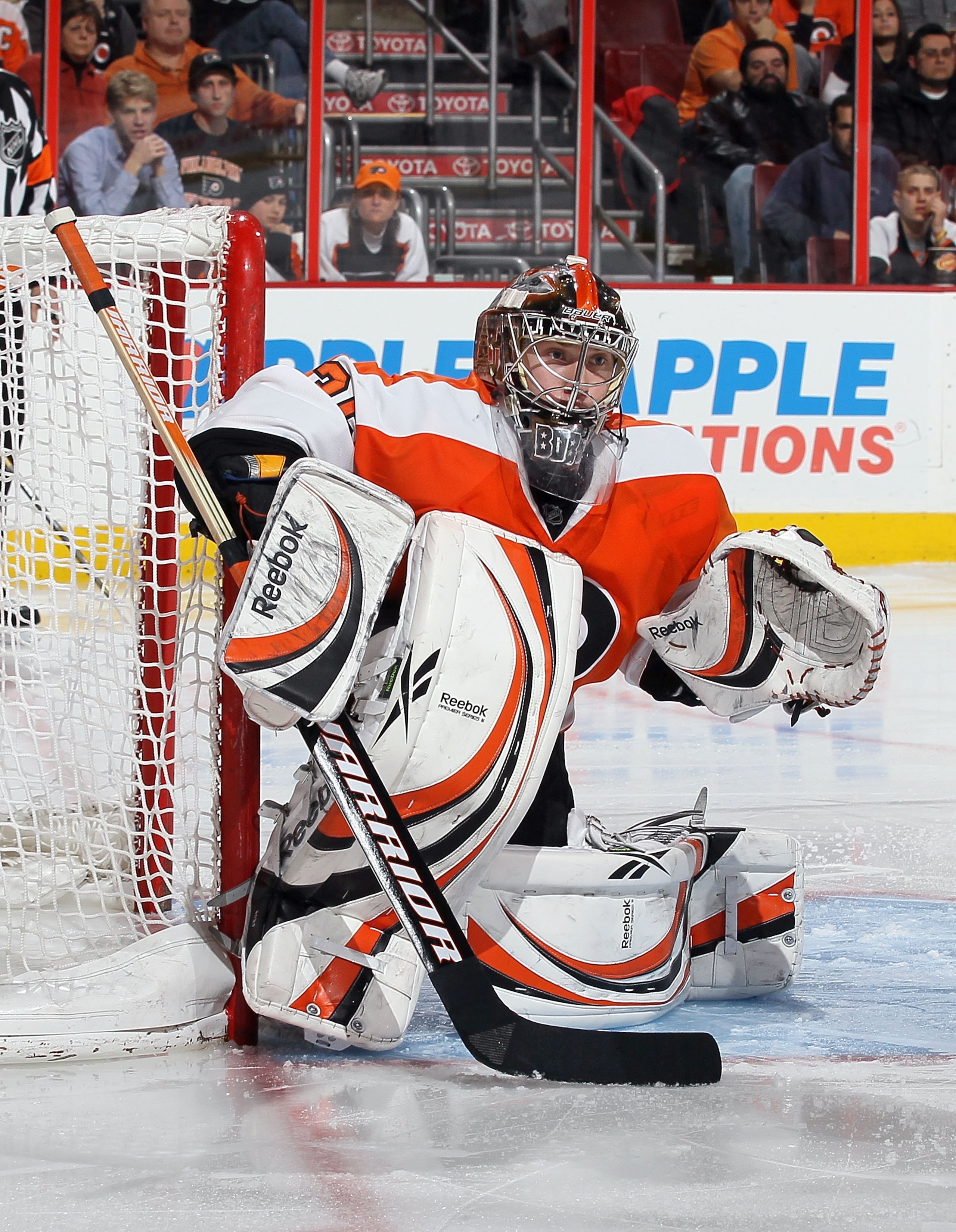 PHILADELPHIA, PA - JANUARY 20:  Sergei Bobrovsky #35 of the Philadelphia Flyers skates against the Ottawa Senators on January 20, 2011 at Wells Fargo Center in Philadelphia, Pennsylvania.  (Photo by Jim McIsaac/Getty Images)