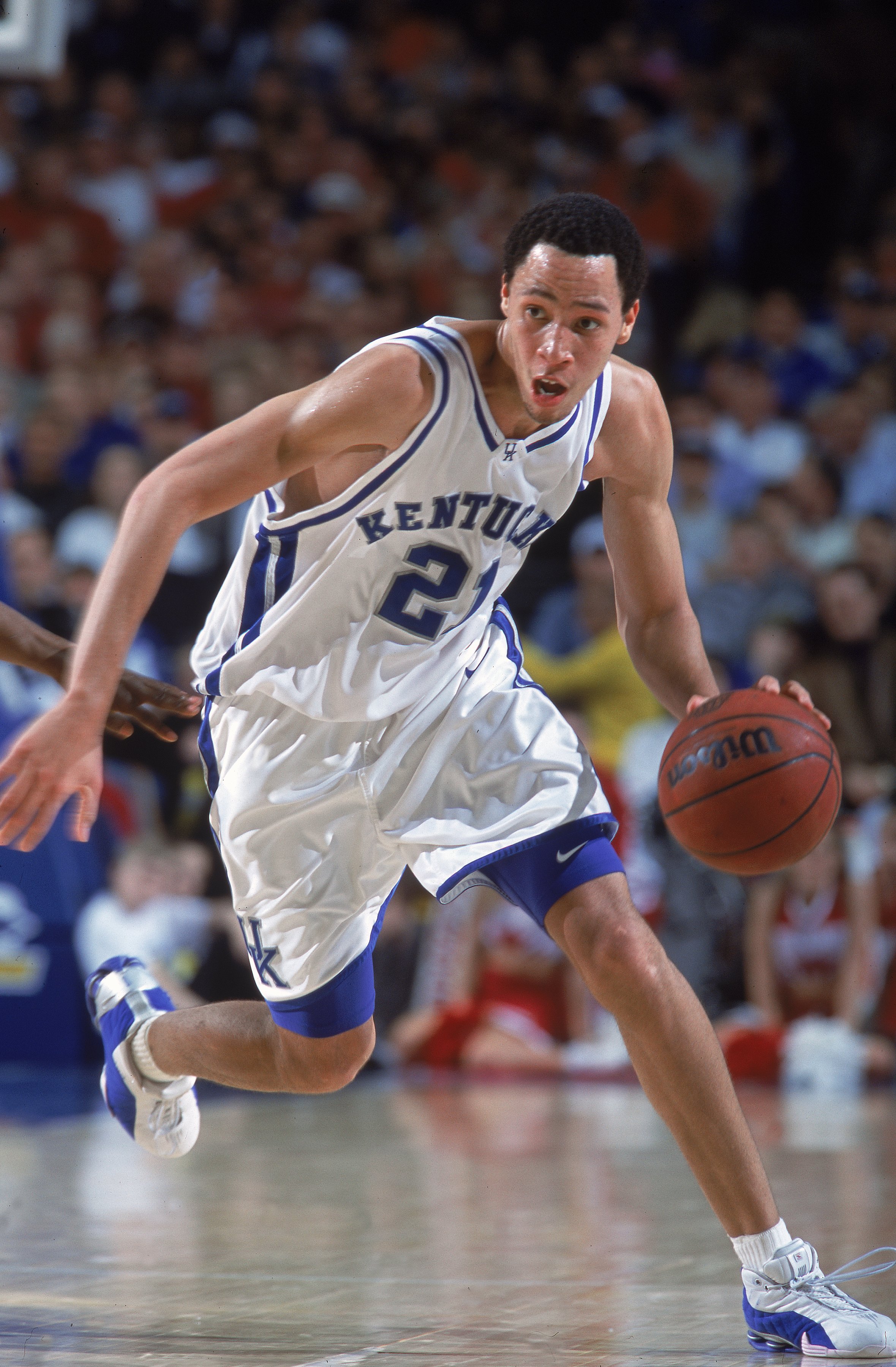 8 Mar 2001:  Tayshaun Prince #21 of the Kentucky Wildcats dribbles the ball during the SEC Tournament game against the Arkansas Razorbacks in Nashville, Tennessee.  The Wildcats defeated the Razorbacks 87-78.Mandatory Credit: Andy Lyons  /Allsport