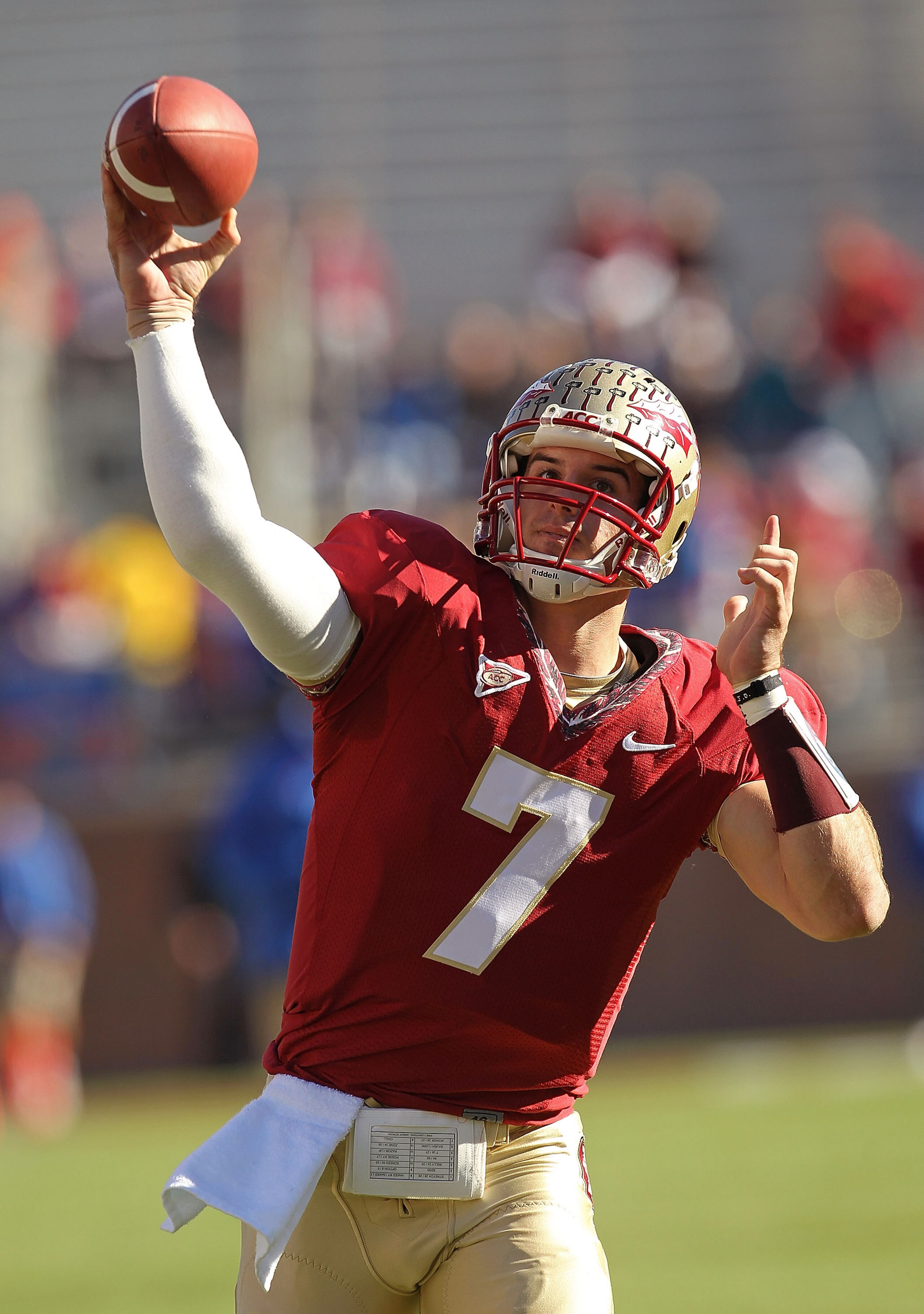 TALLAHASSEE, FL - NOVEMBER 27: Christian Ponder #7 of the Florida State Seminoles warms up before a game against the Florida Gators at Doak Campbell Stadium on November 27, 2010 in Tallahassee, Florida.  (Photo by Mike Ehrmann/Getty Images)