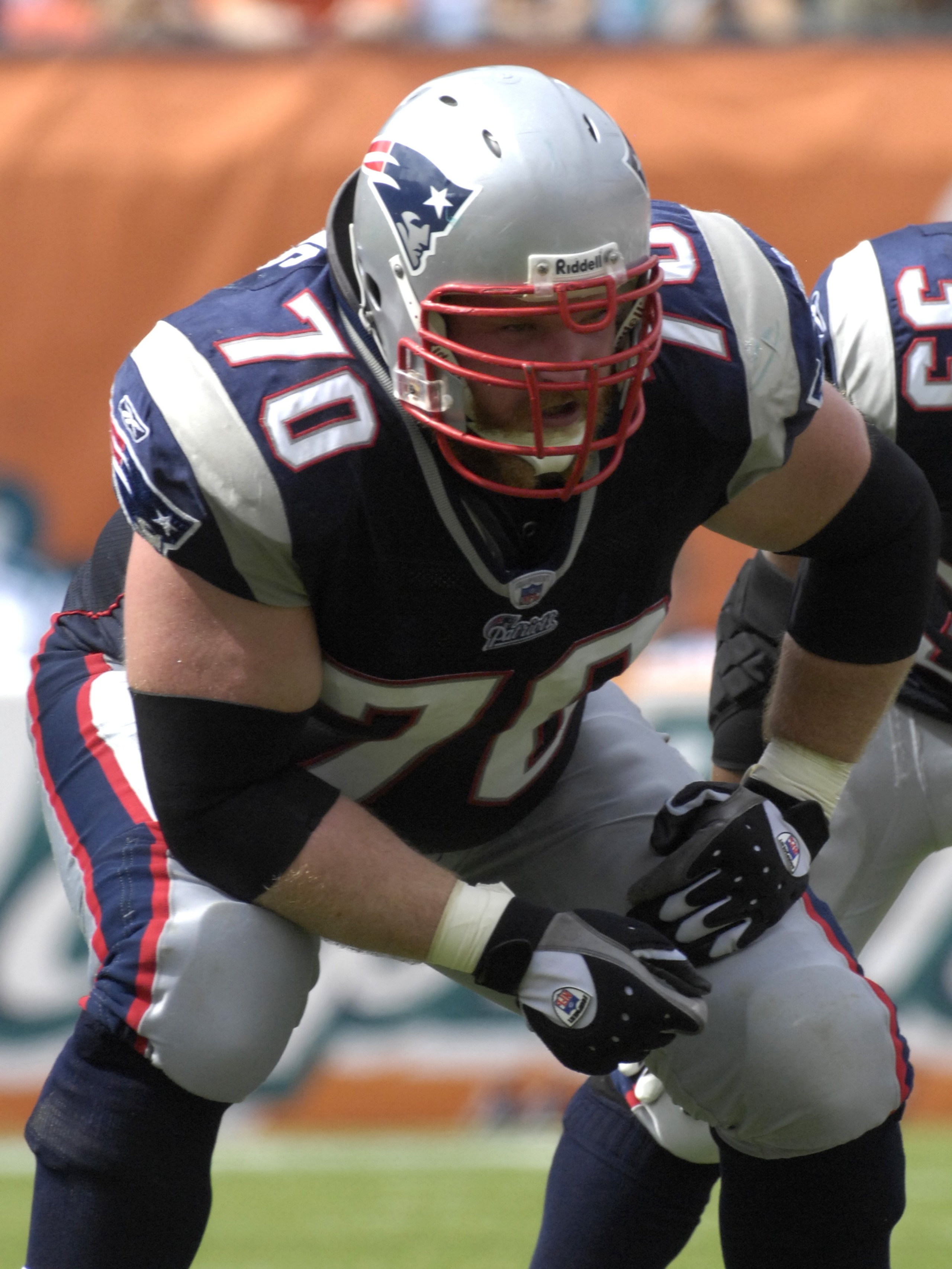 MIAMI, FL - OCTOBER 21: Guard Logan Mankins #70 of the New England Patriots sets to block against the Miami Dolphins at Dolphin Stadium on October 21, 2007 in Miami, Florida.  The Pats won 49 - 28. (Photo by Al Messerschmidt/Getty Images)