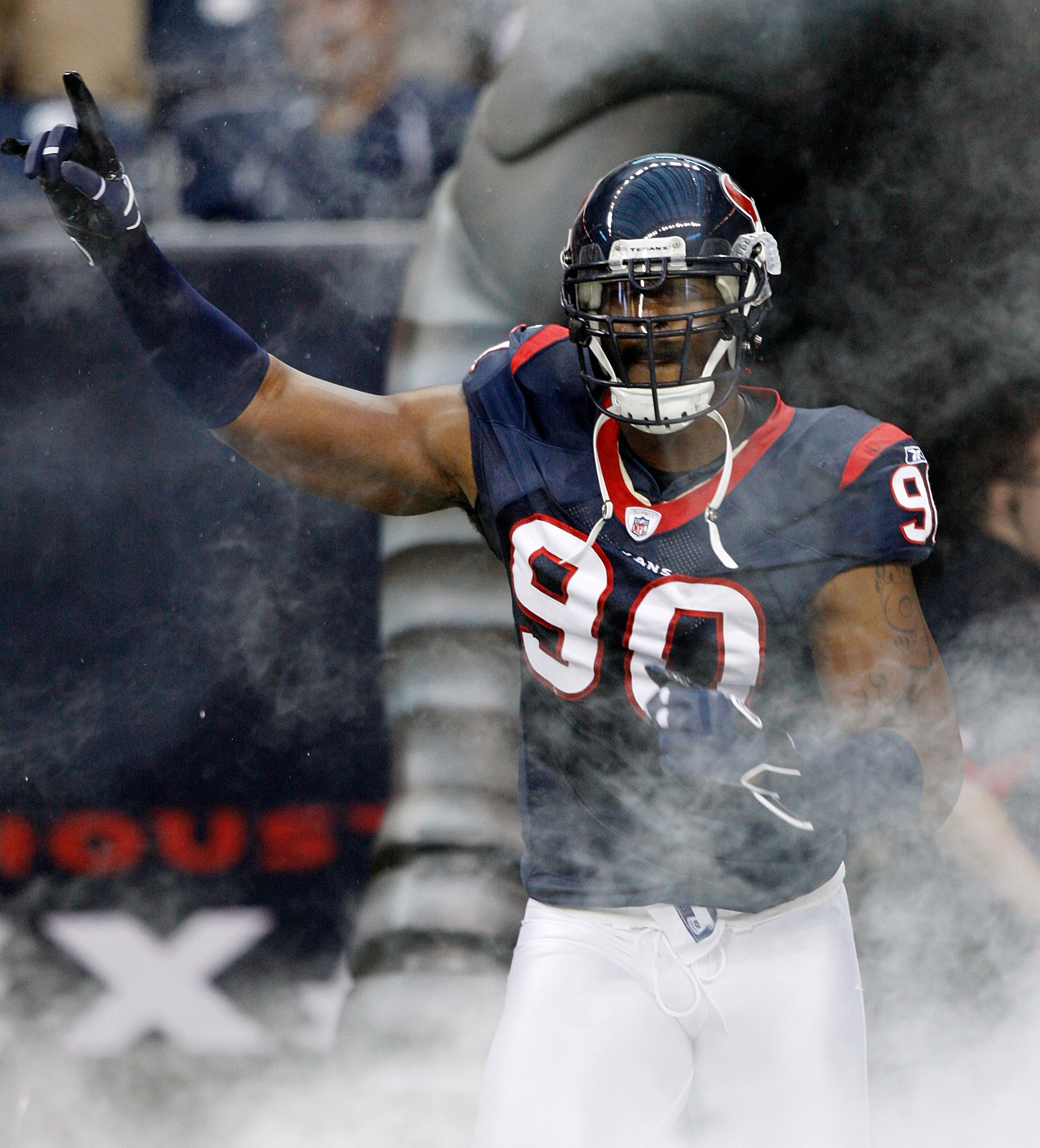 HOUSTON - AUGUST 28: Defensive end Mario Williams #90 of the Houston Texans is introduced before a preseason game against the Dallas Cowoys at Reliant Stadium on August 28, 2010 in Houston, Texas. (Photo by Bob Levey/Getty Images) HOUSTON - AUGUST 28: Defensive end Mario Williams #90 of the Houston Texans is introduced before a preseason game against the Dallas Cowoys at Reliant Stadium on August 28, 2010 in Houston, Texas. (Photo by Bob Levey/Getty Images)
