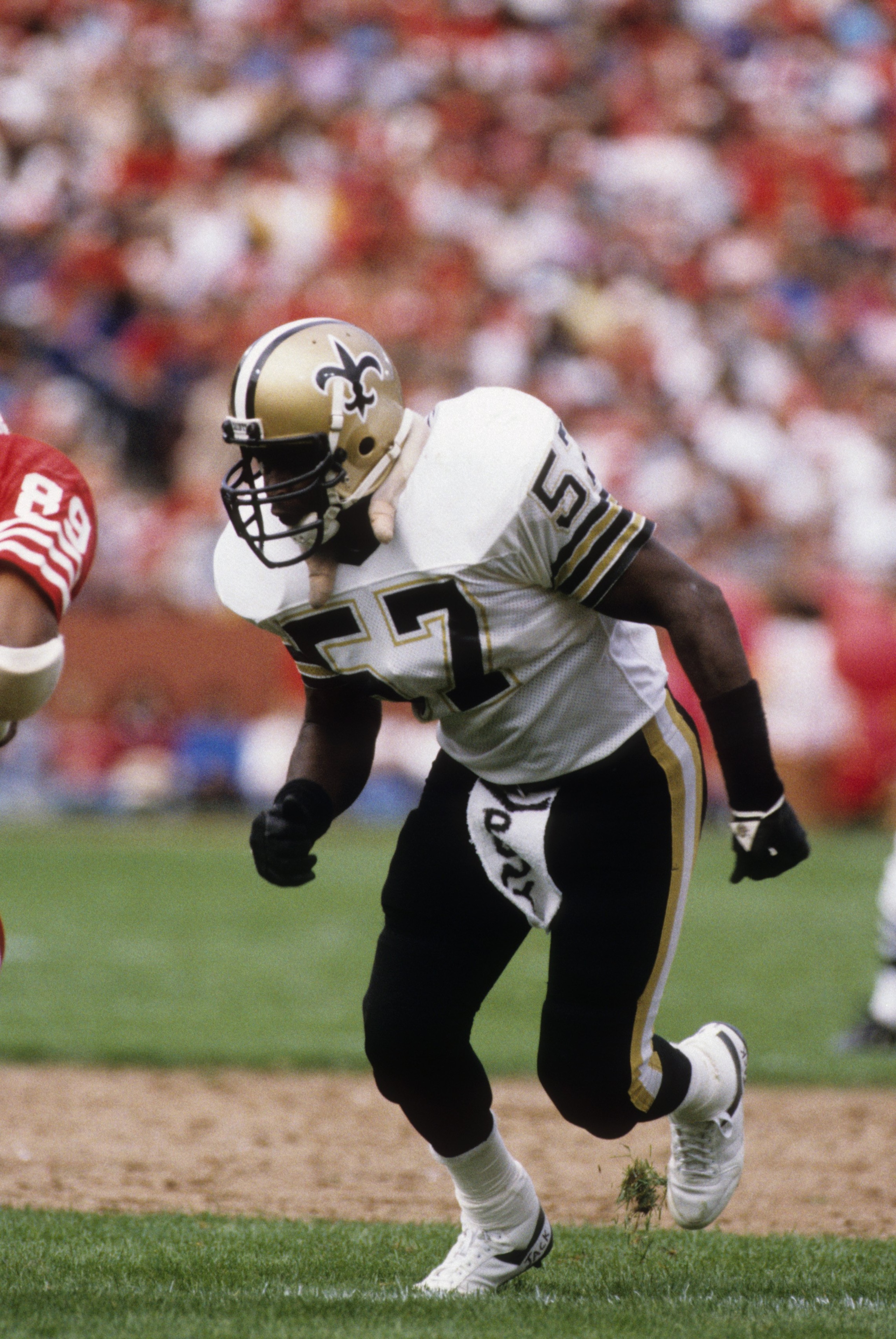SAN FRANCISCO - SEPTEMBER 29: Linebacker Rickey Jackson #57 of the New Orleans Saints in action against the San Francisco 49ers during a game at Candlestick Park on September 29, 1985 in San Francisco, California. The Saints won 20-17. (Photo by George SAN FRANCISCO - SEPTEMBER 29: Linebacker Rickey Jackson #57 of the New Orleans Saints in action against the San Francisco 49ers during a game at Candlestick Park on September 29, 1985 in San Francisco, California. The Saints won 20-17. (Photo by George